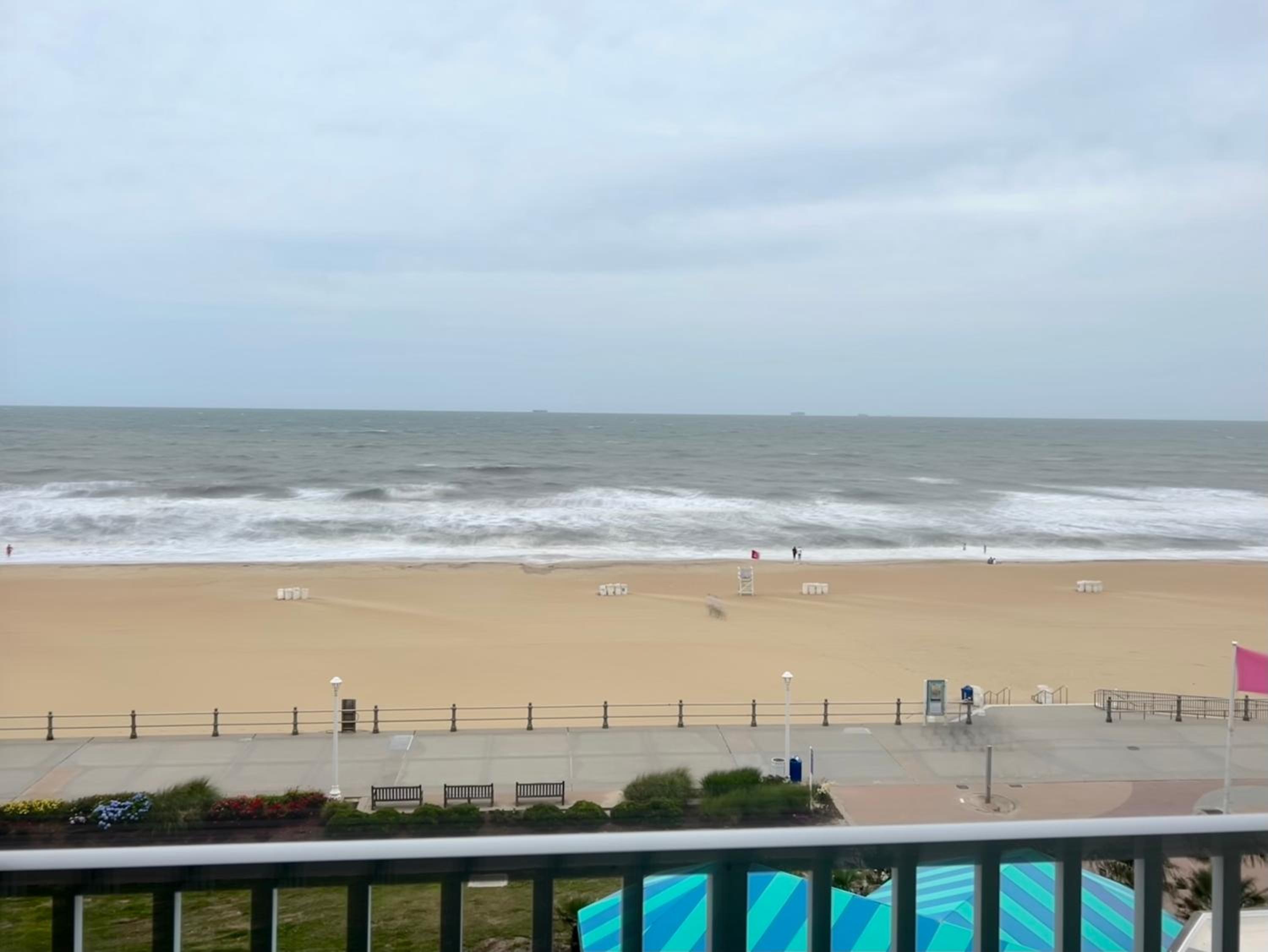 King Room with Ocean View - Non Smoking - Photo 3