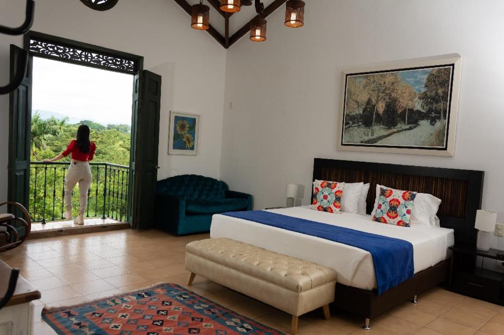 Suite with Mountain View