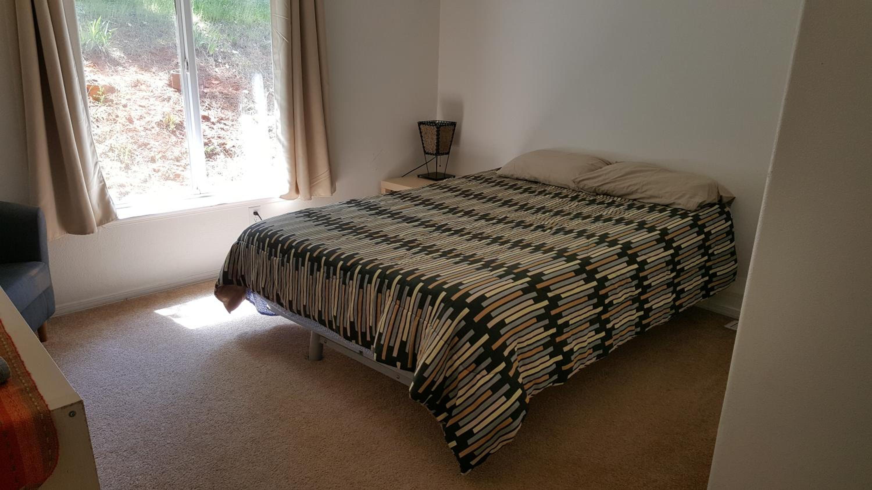 Three-Bedroom House - Photo 7