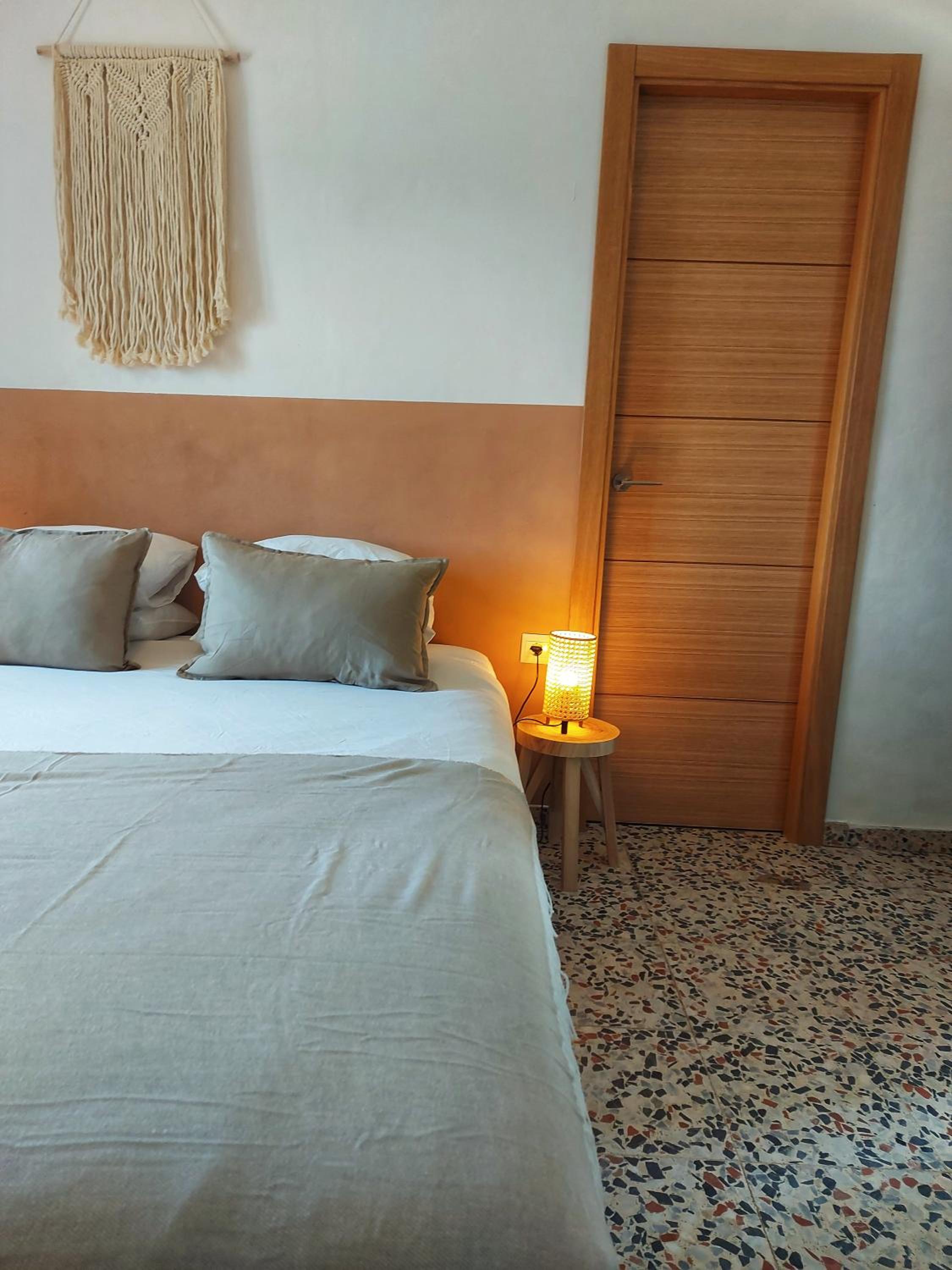Habitación Estándar con Cama Queen