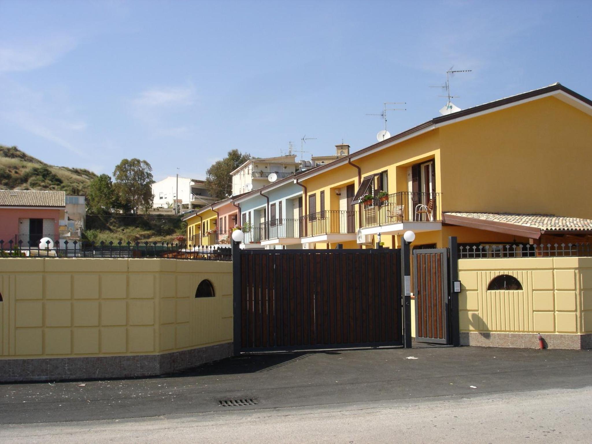 Two-Bedroom House photo 2