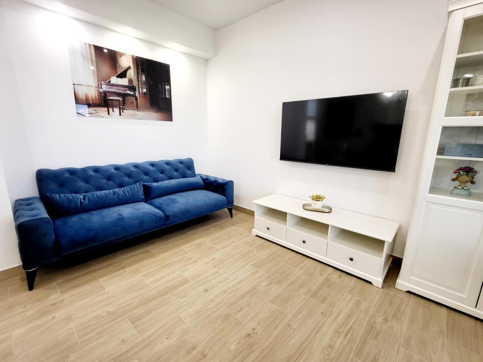 Two-Bedroom Apartment photo 2