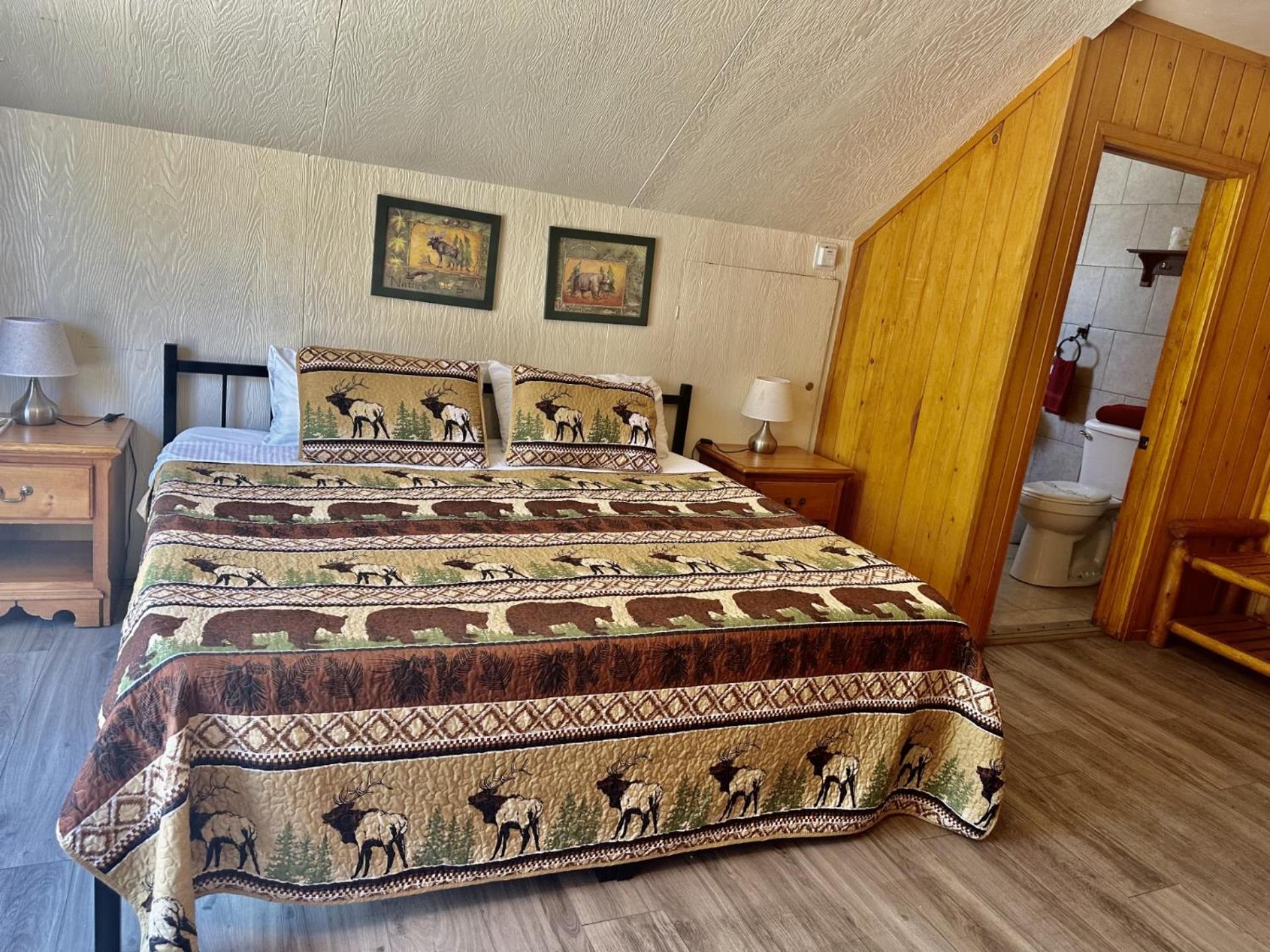 King Room with Balcony - Photo 1