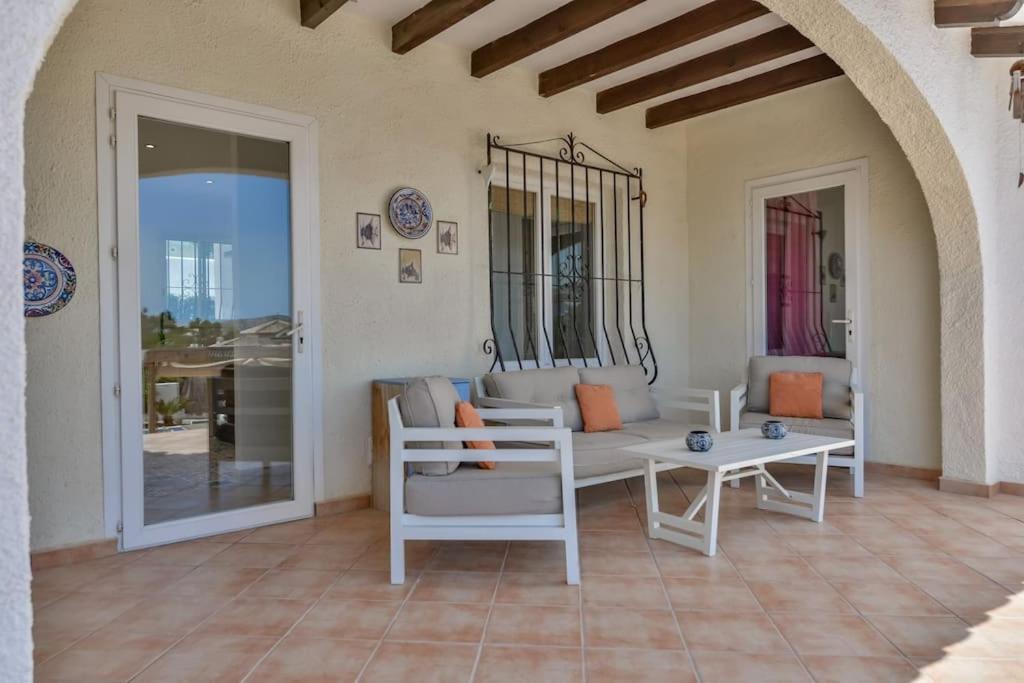 Villa photo 3