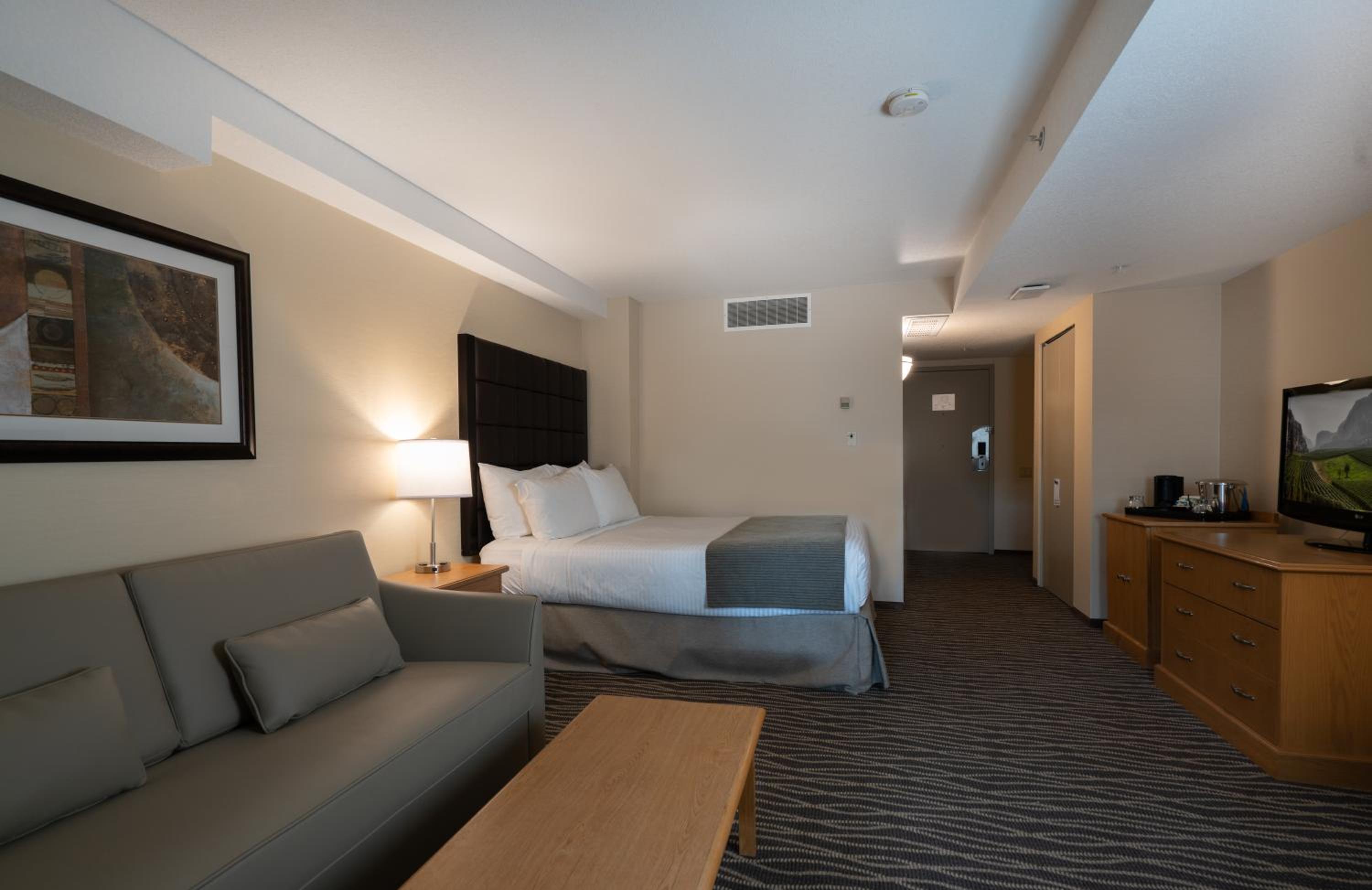 Queen Room - Disability Access - Photo 4