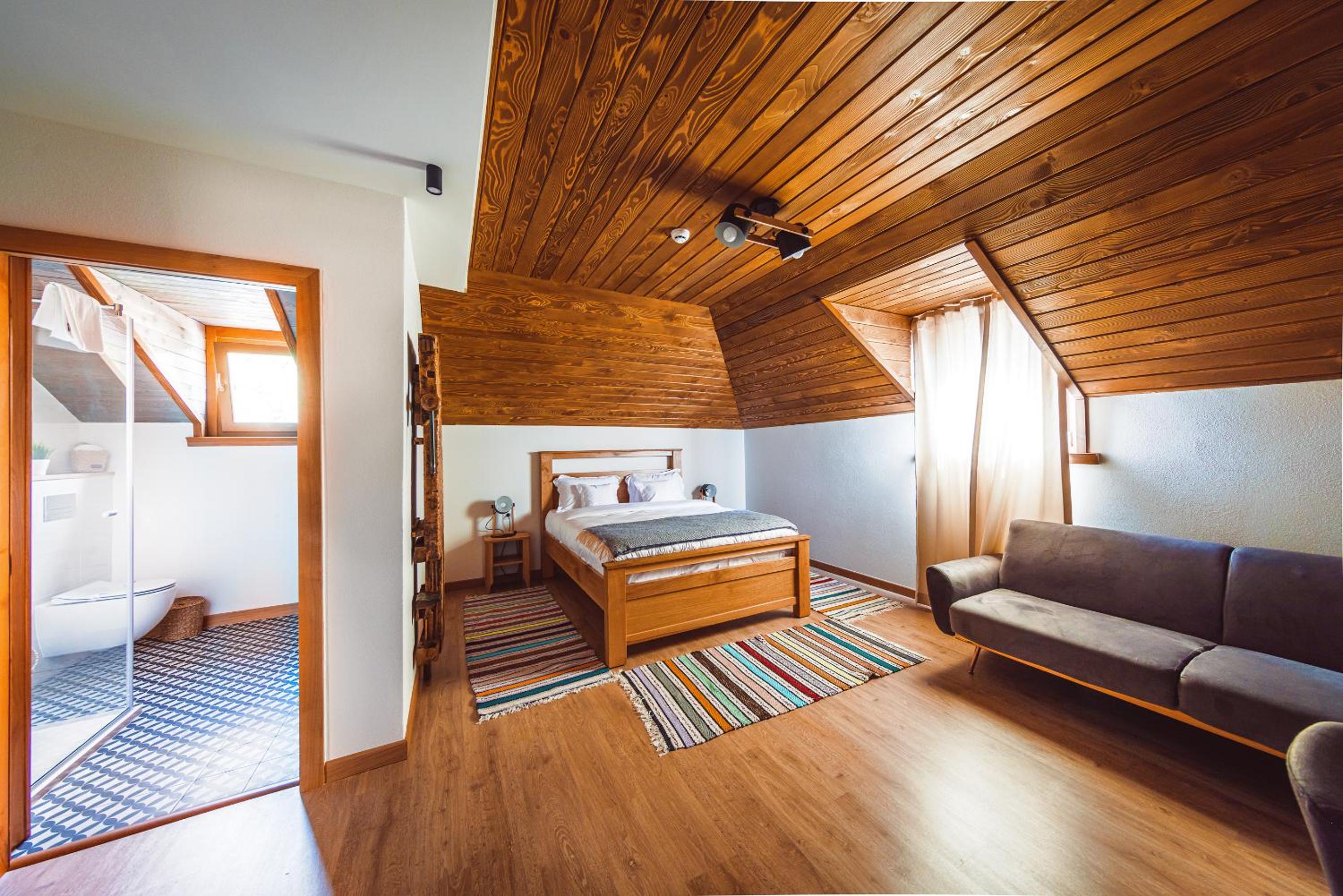 Deluxe Double Room - Photo 1