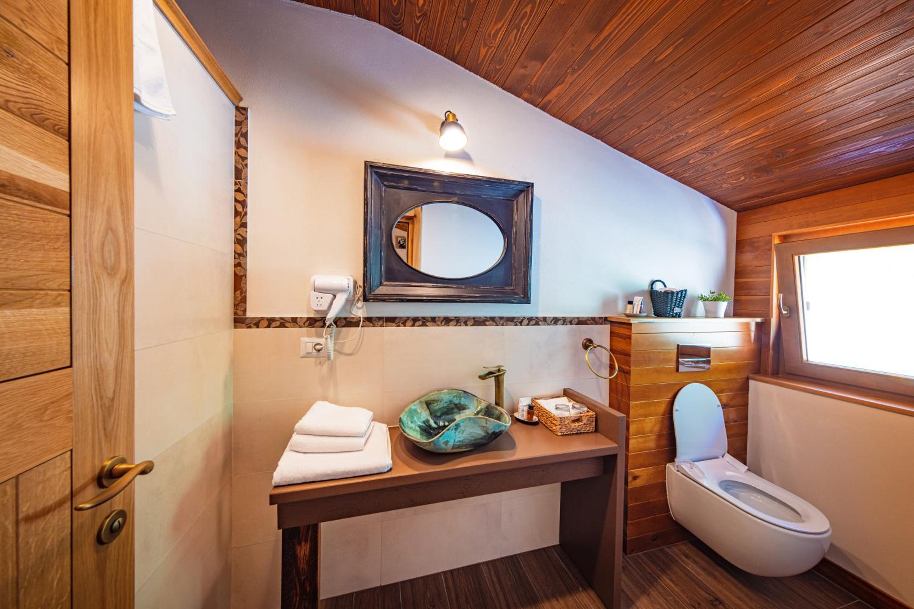Double Room - Photo 2