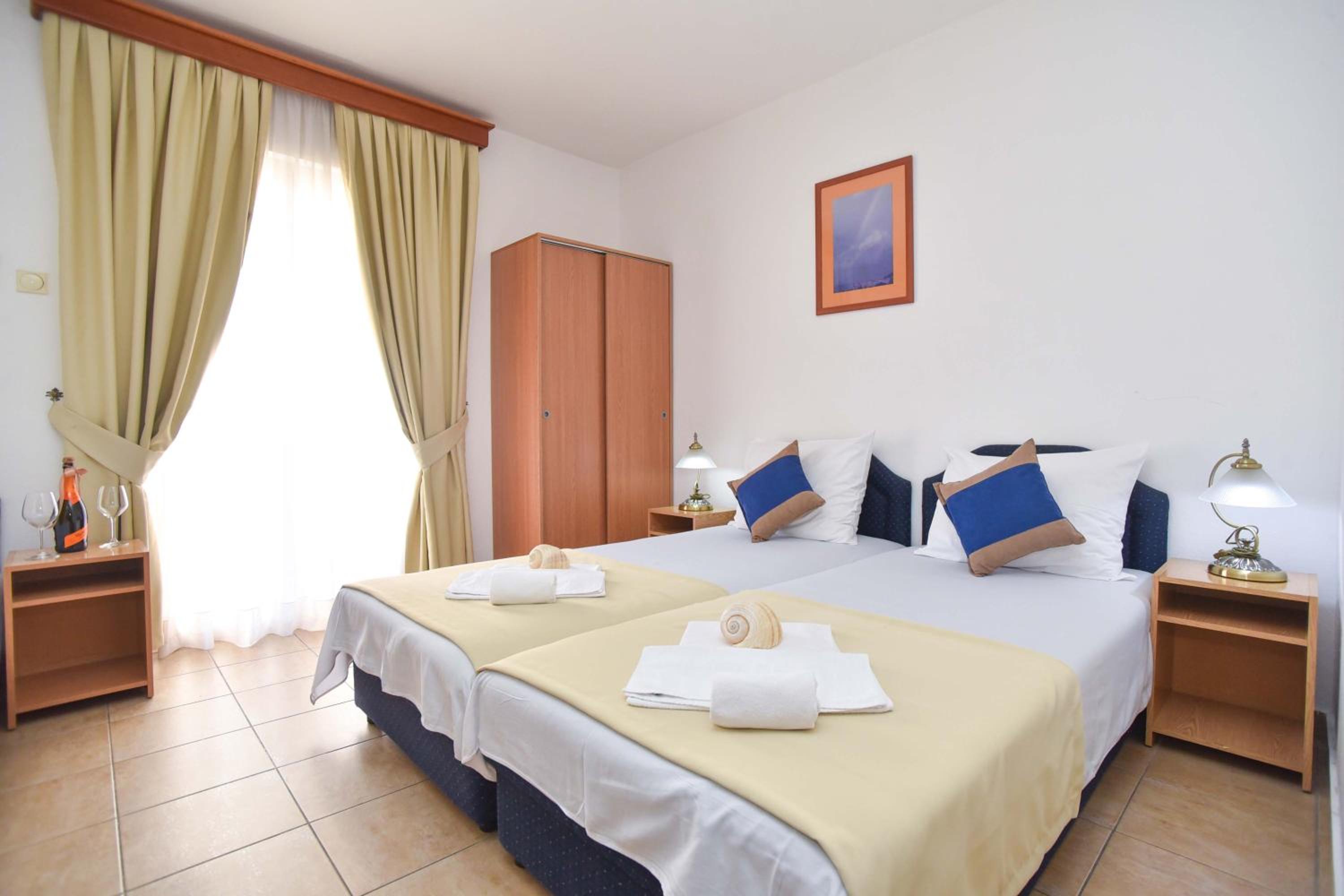 Classic Triple Room