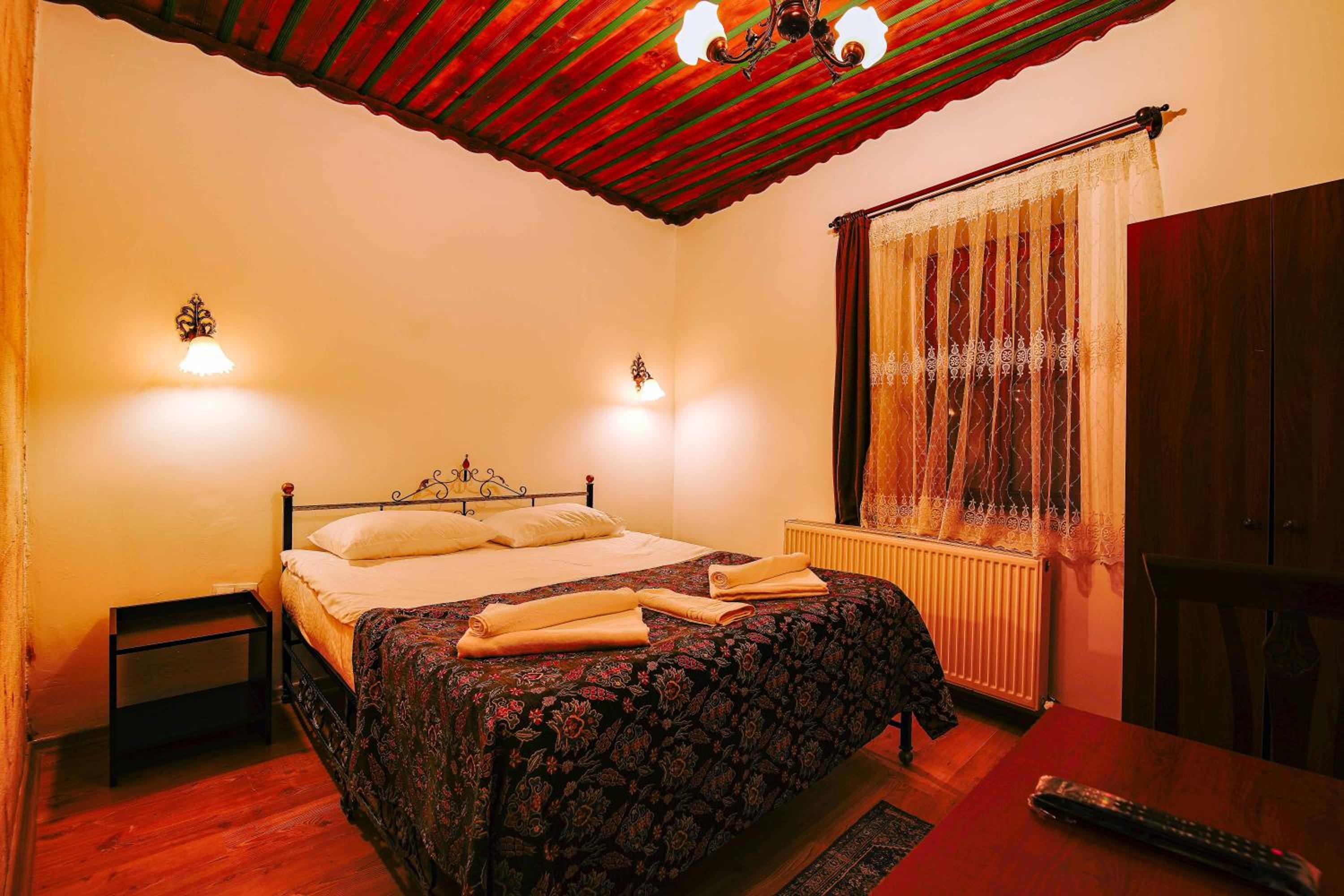 Suite with Mountain View