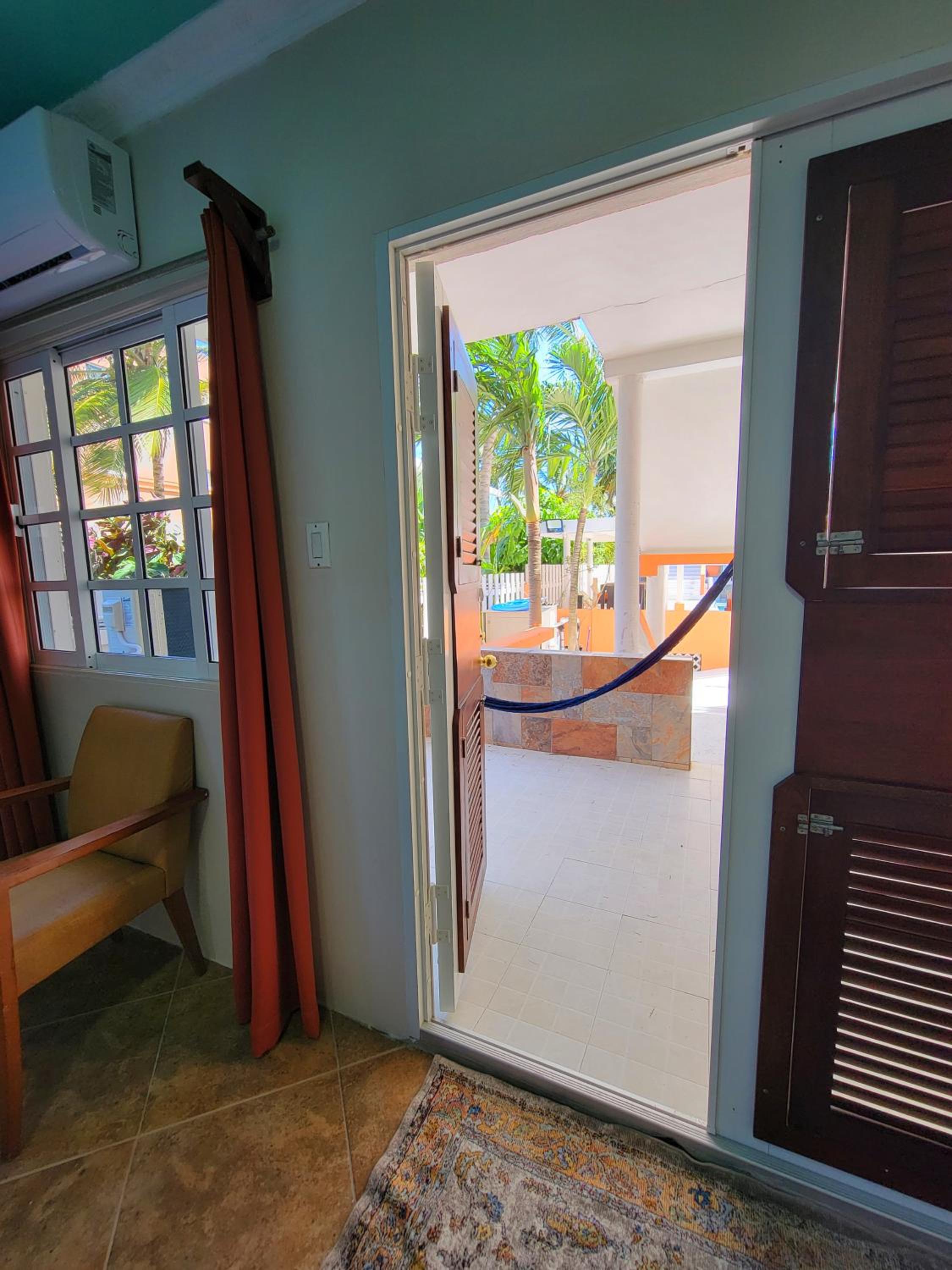 Pool view room photo 1