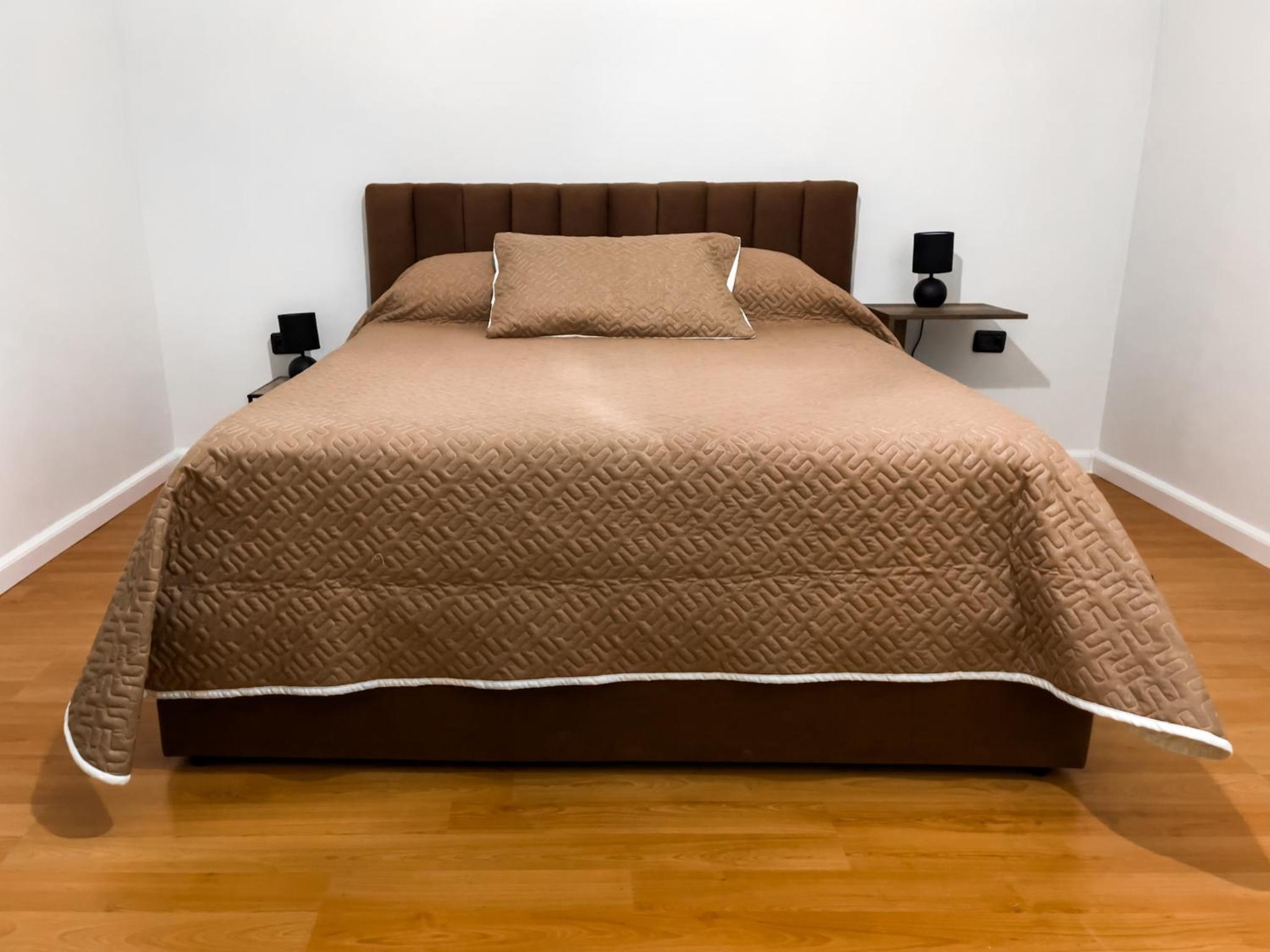 Double Room With Shared Bathroom