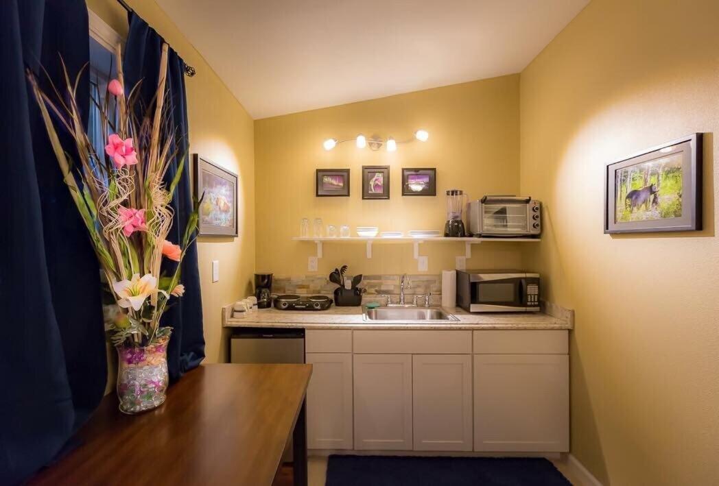 One-Bedroom Villa - Photo 10