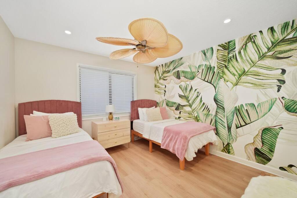 Four-Bedroom House photo 3