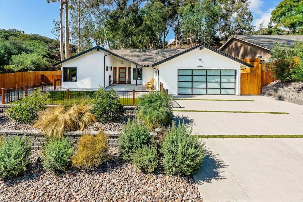Four-Bedroom House photo 1
