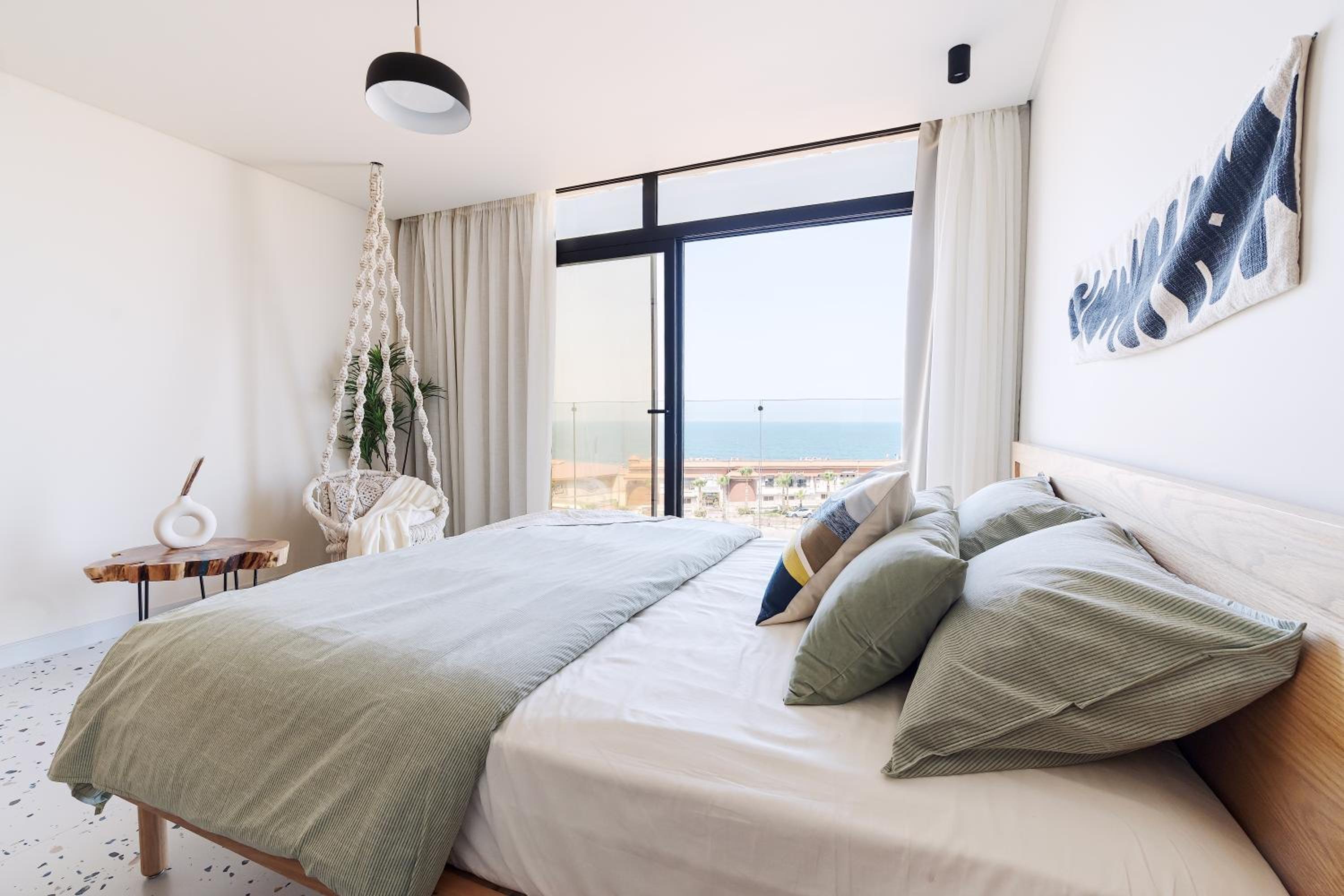 Two-Bedroom Apartment With Balcony And Sea View photo 3