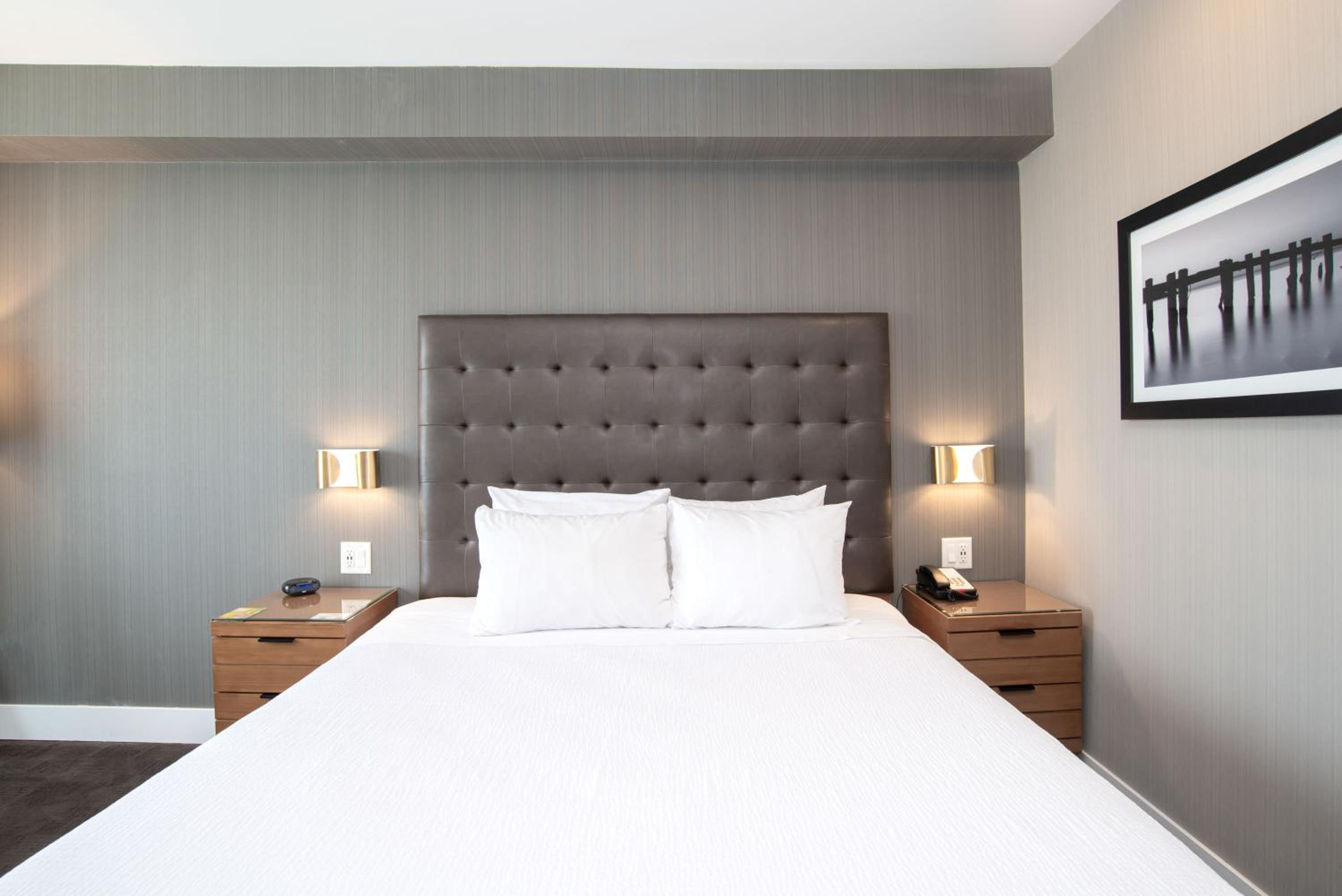Standard Room, 1 King Bed