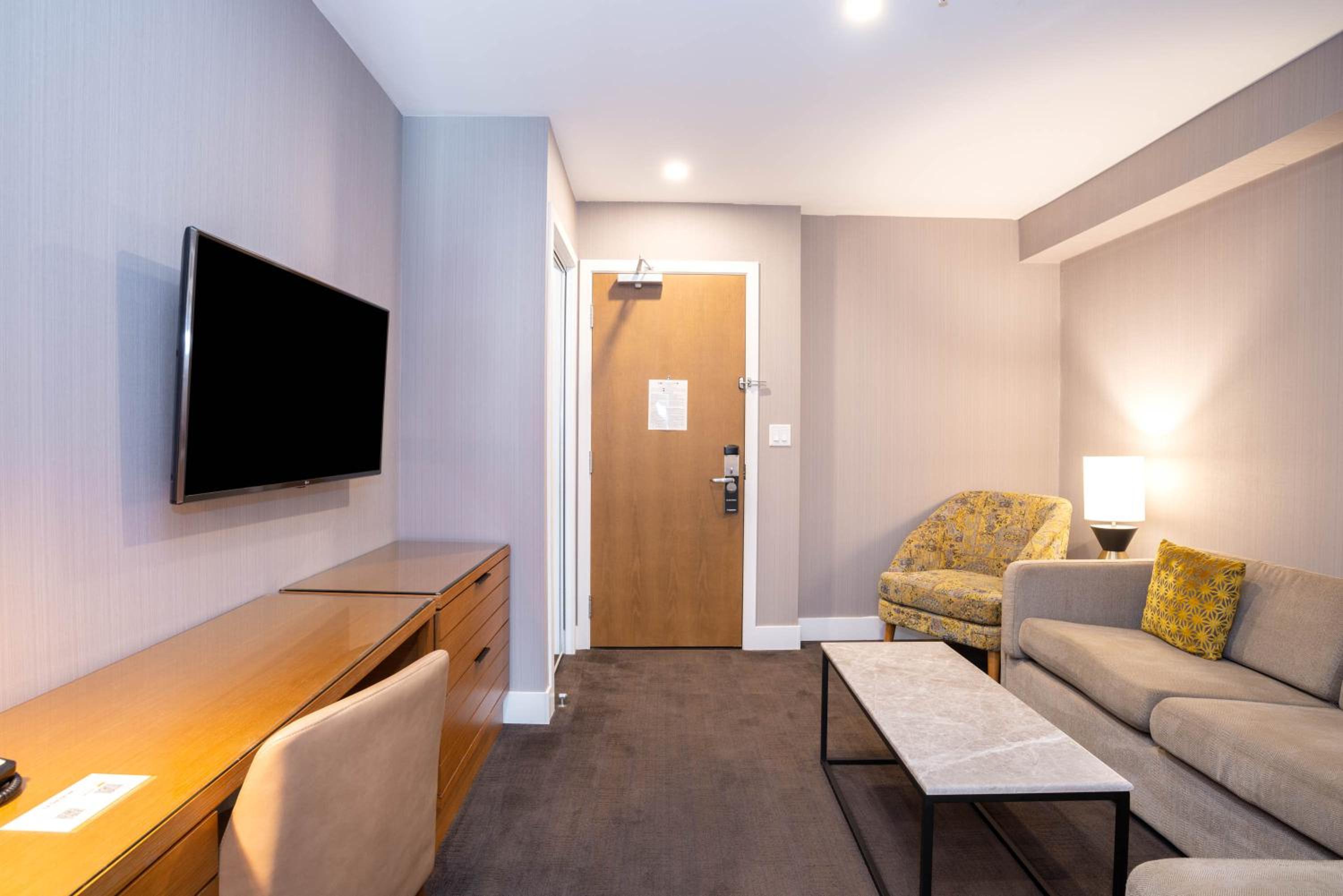 Standard Suite, 1 King Bed, Sofa Bed, Kitchenette thumbnail 6