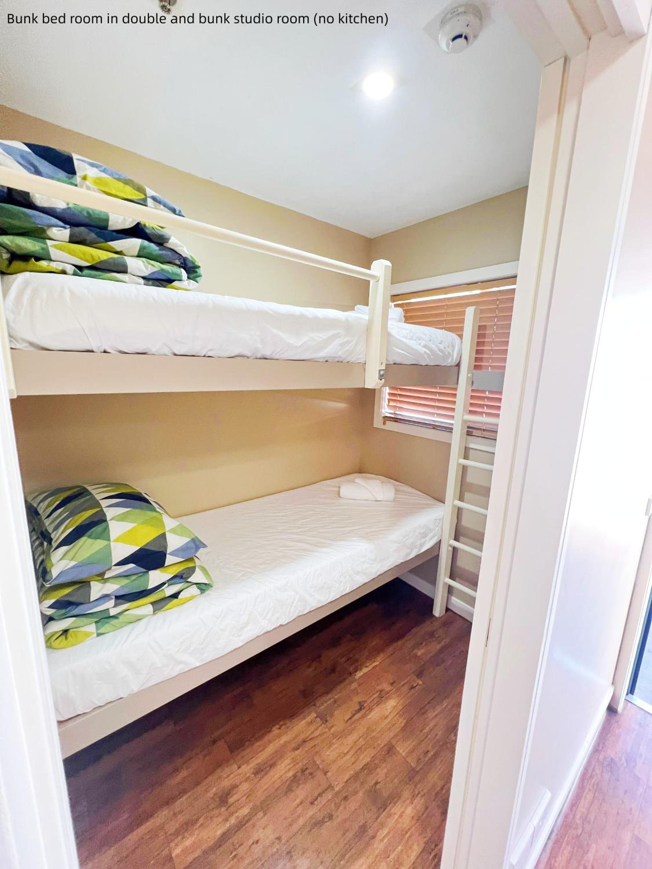 Double Bunk Studio - Photo 7