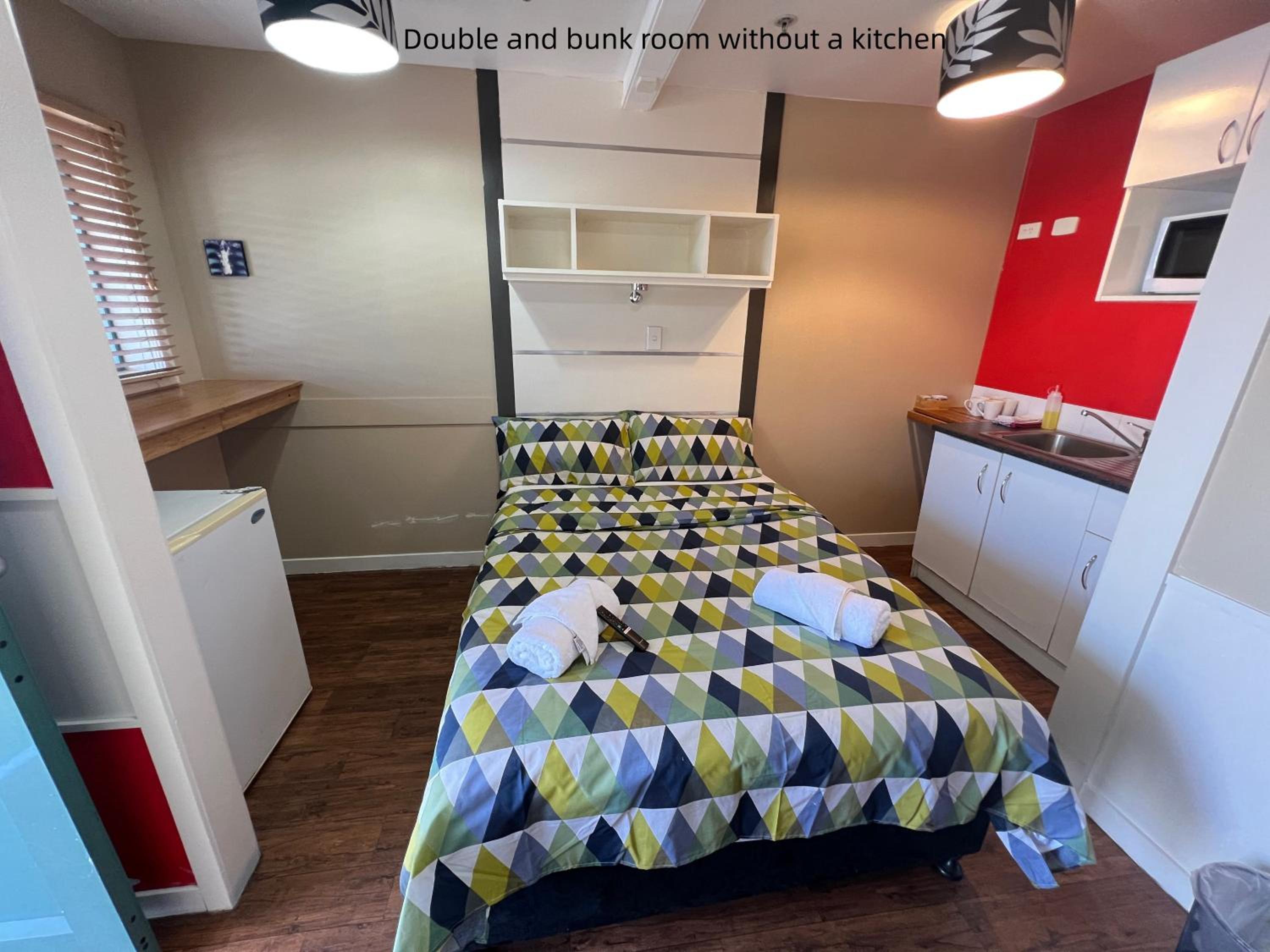 Double Bunk Studio - Photo 2