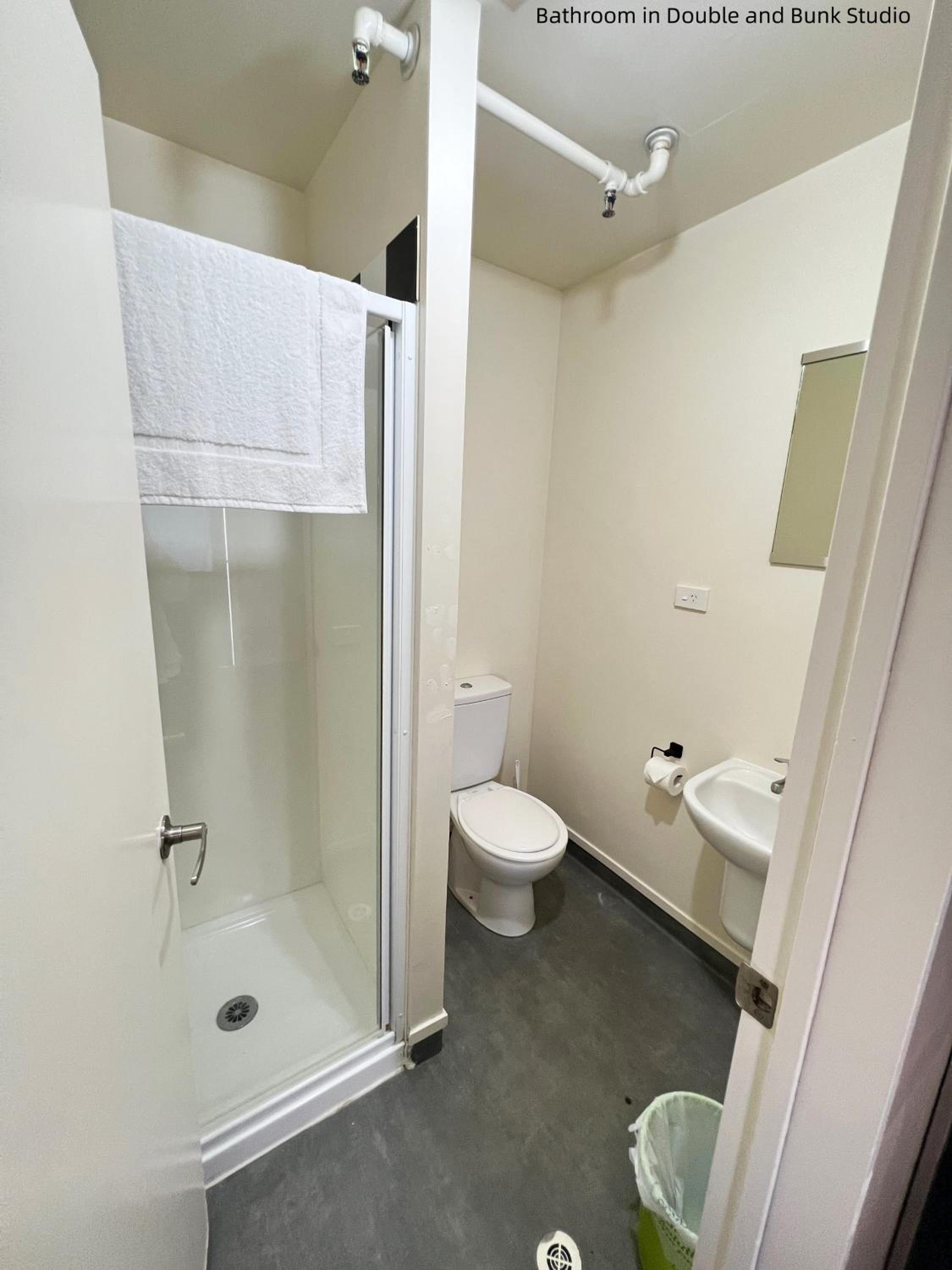 Double Bunk Studio - Photo 6