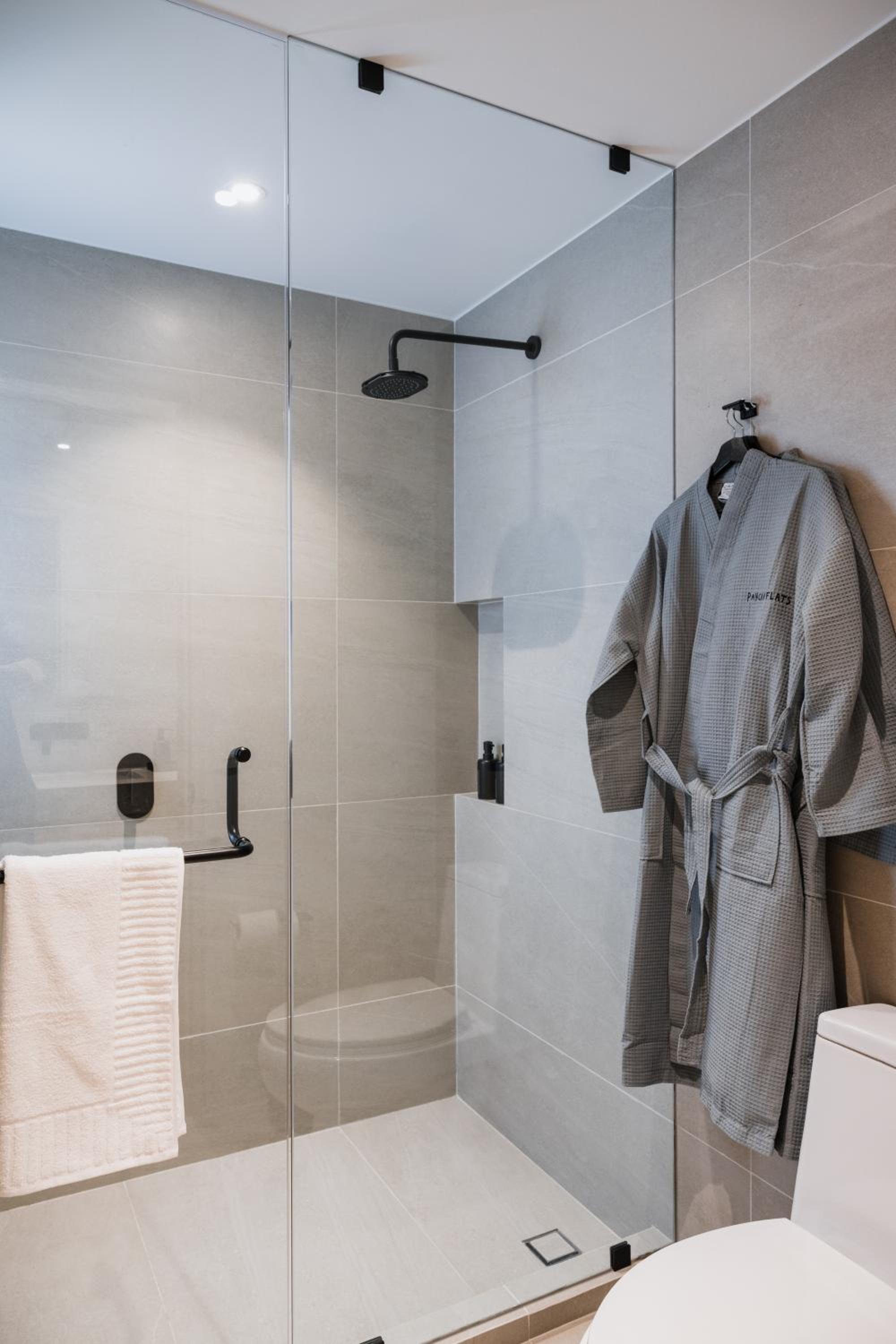 Three-Bedroom Apartment - Photo 18