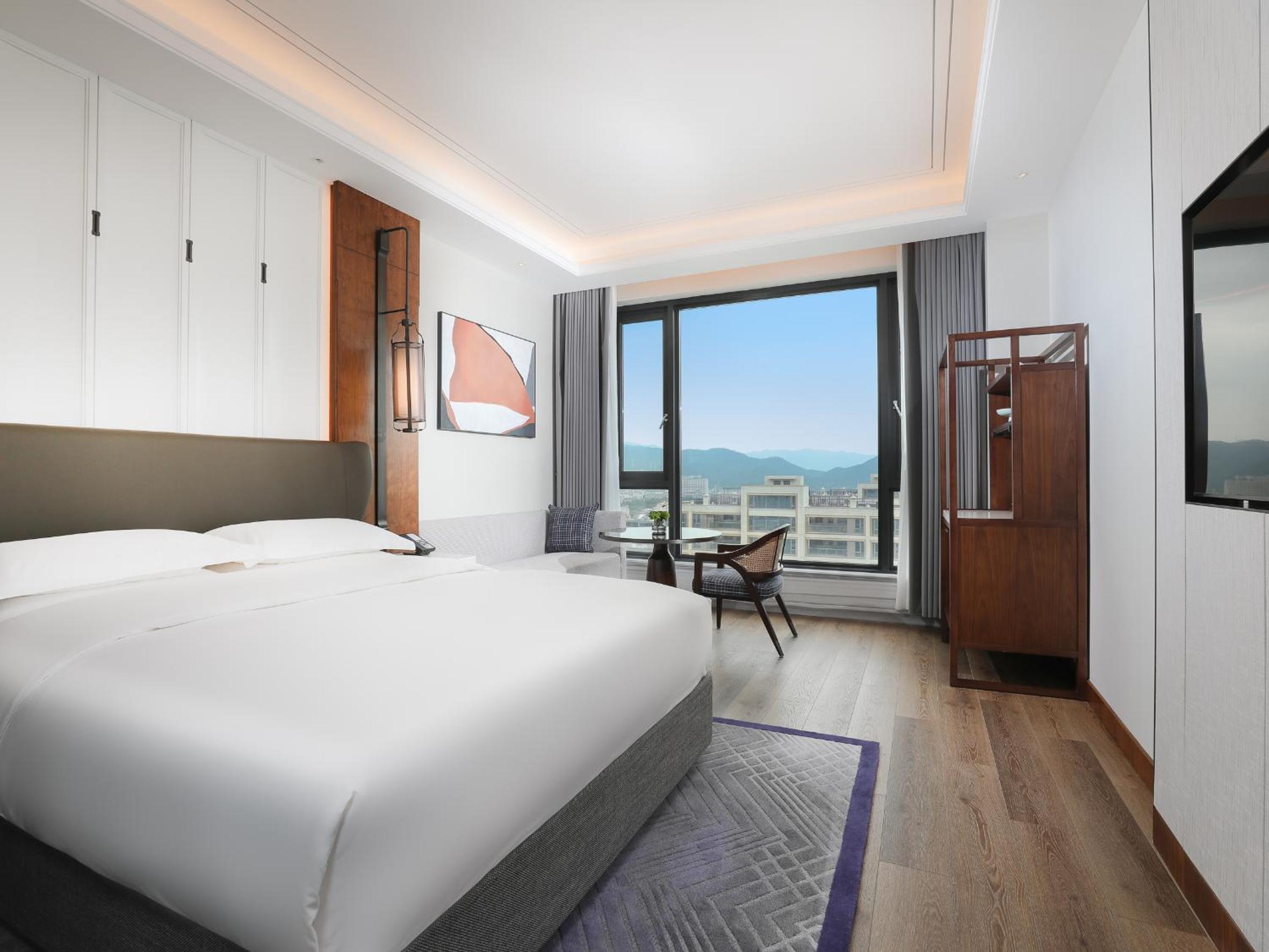 City View Double Room - Photo 2