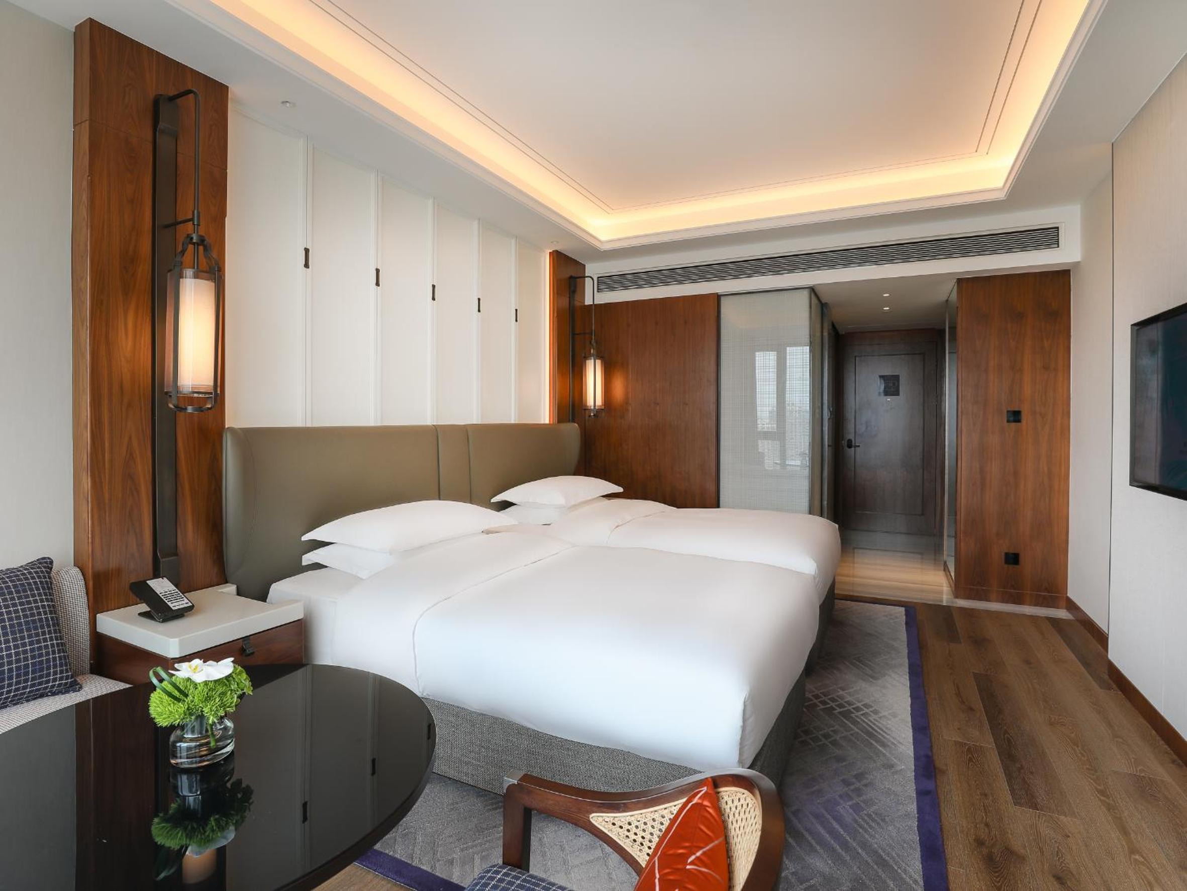 Lake View Twin Room - Photo 2