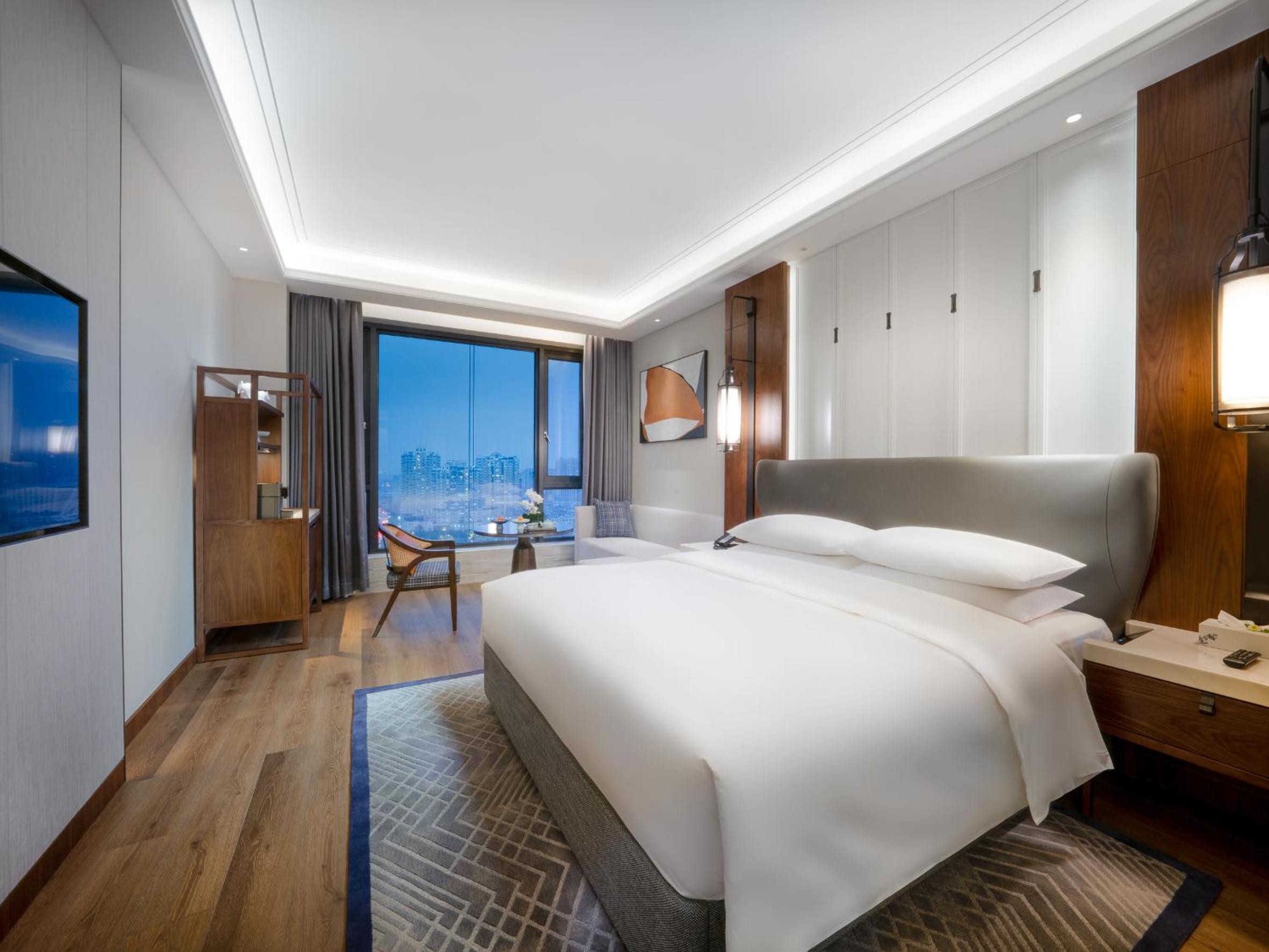 Lake View Double Room