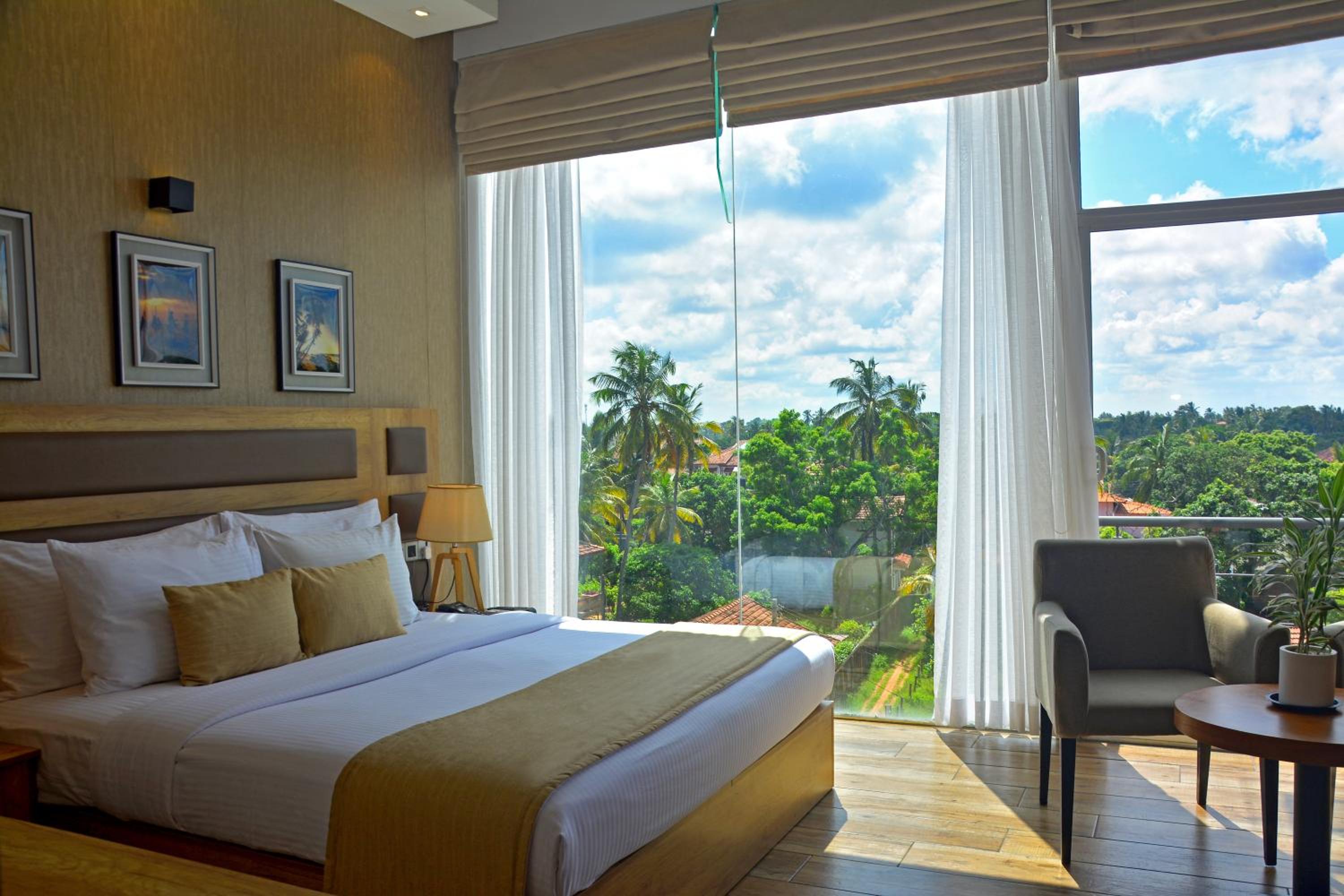 Superior Twin Room with Free Airport Pick up  photo 2