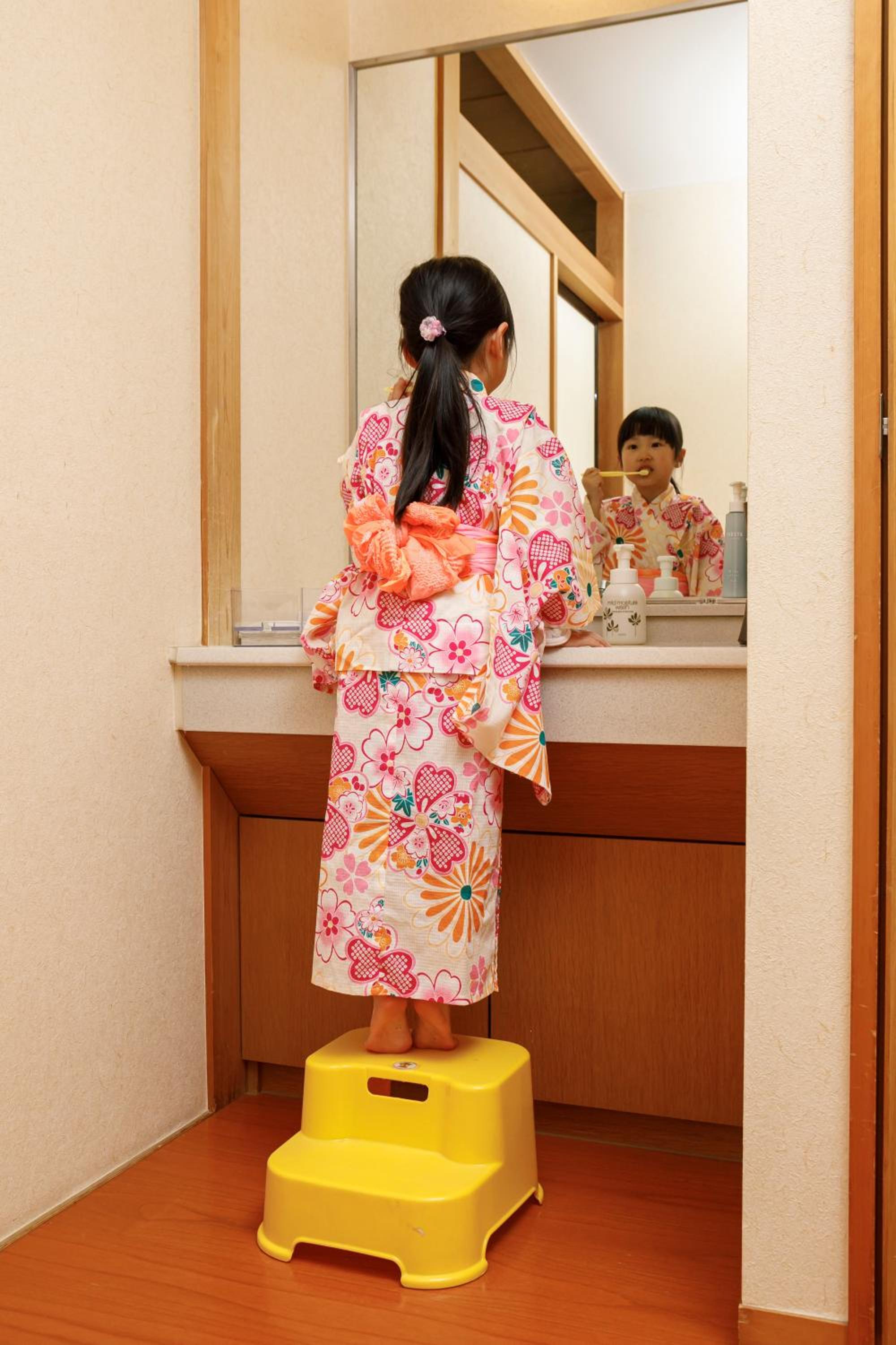 Japanese-Style Superior Room with River View - Photo 2
