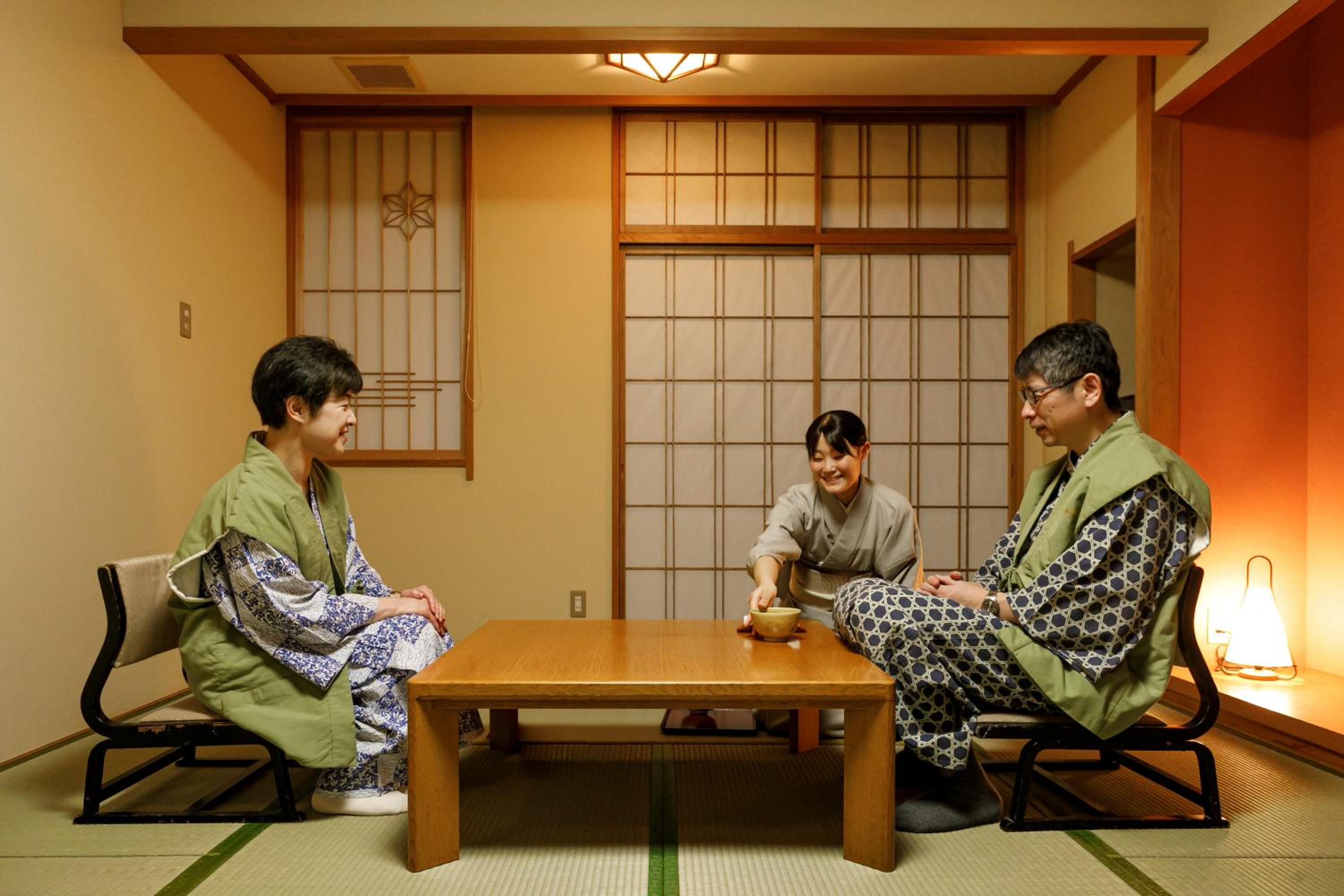 Japanese-Style Superior Room with River View - Photo 12