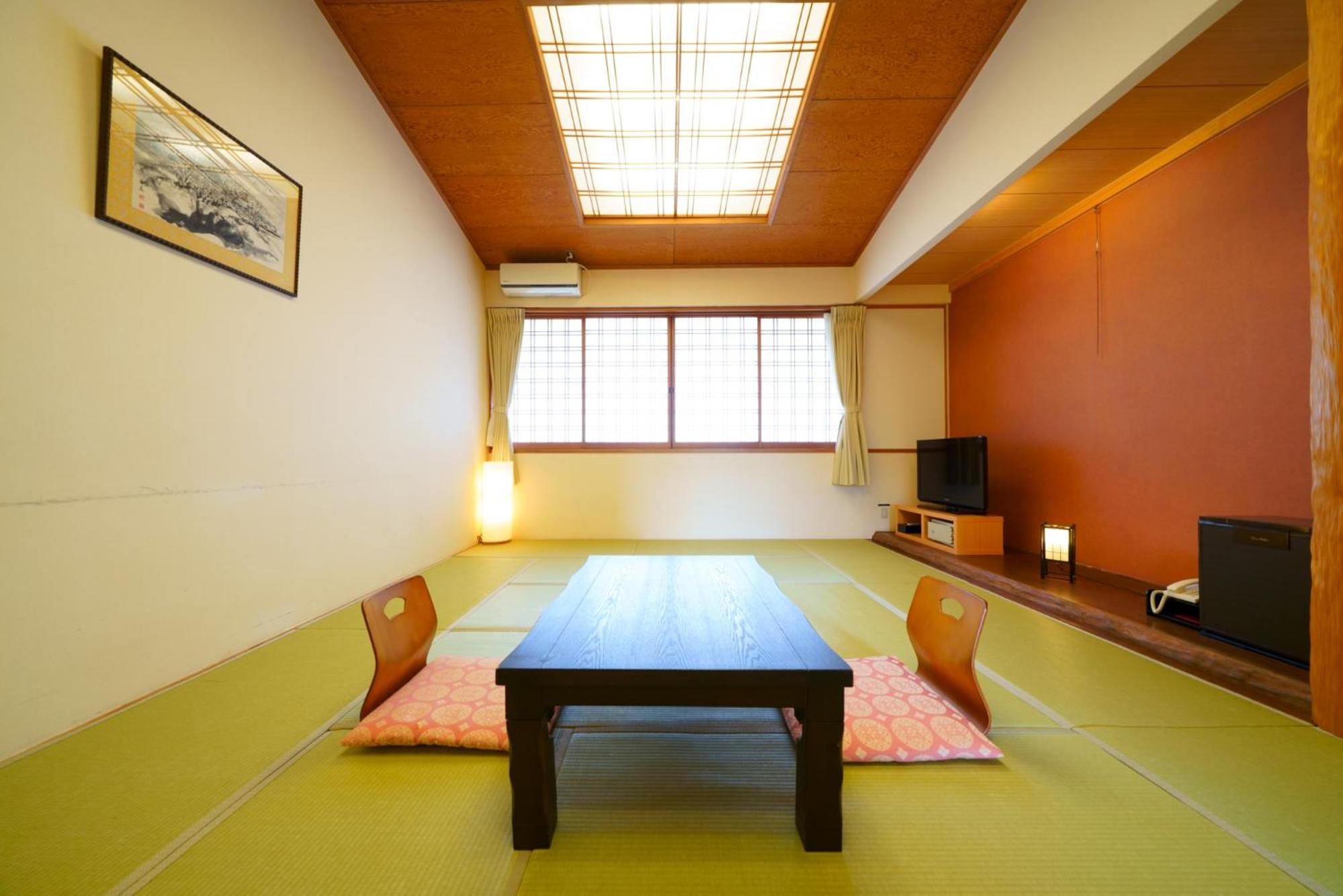 Japanese-Style Room