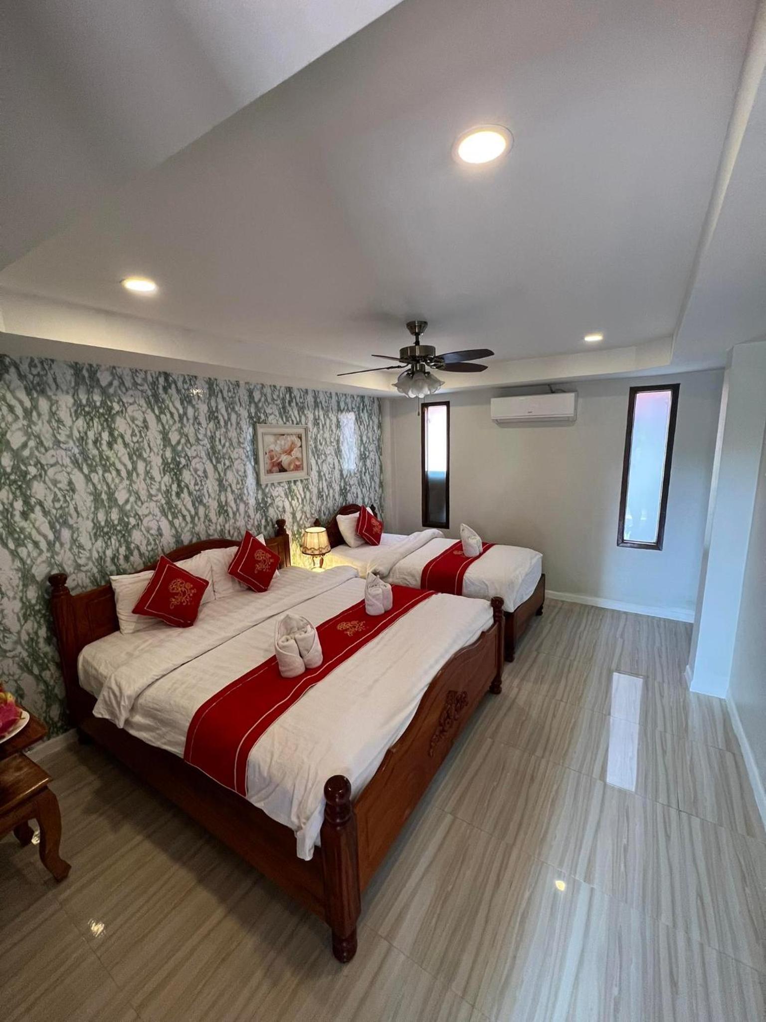 Triple Room With Terrace