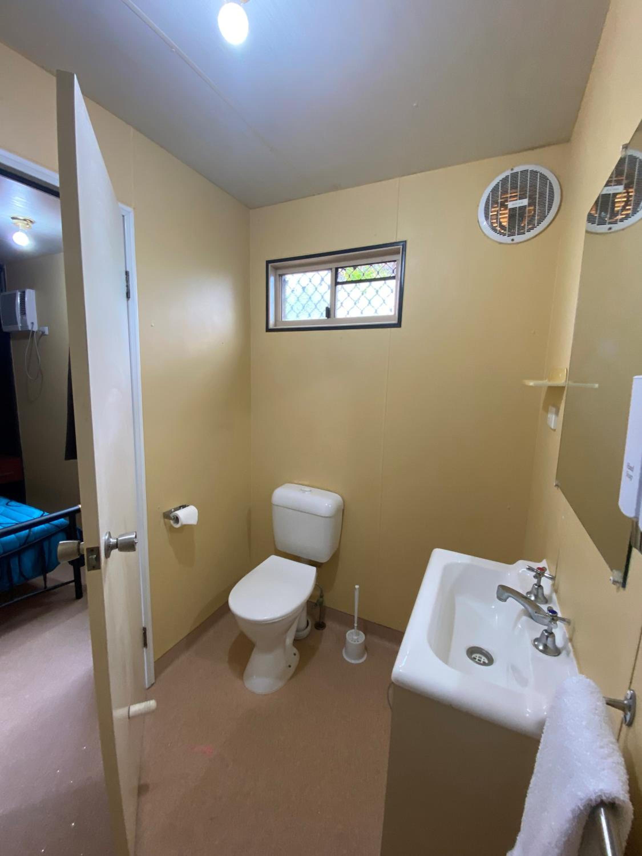 Economy Single Room photo 3