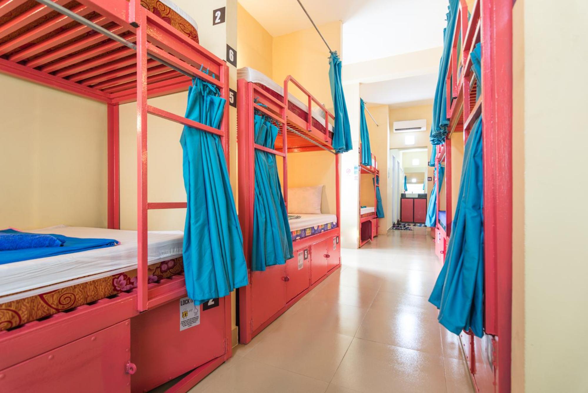 Single Bed in Mixed Dormitory Room photo 1