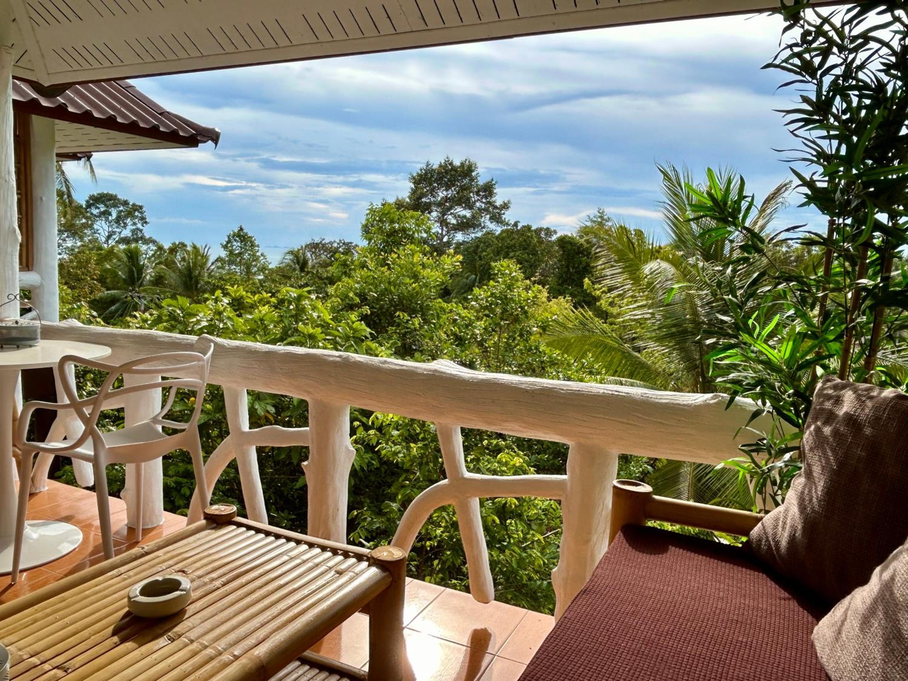Bungalow with Sea View