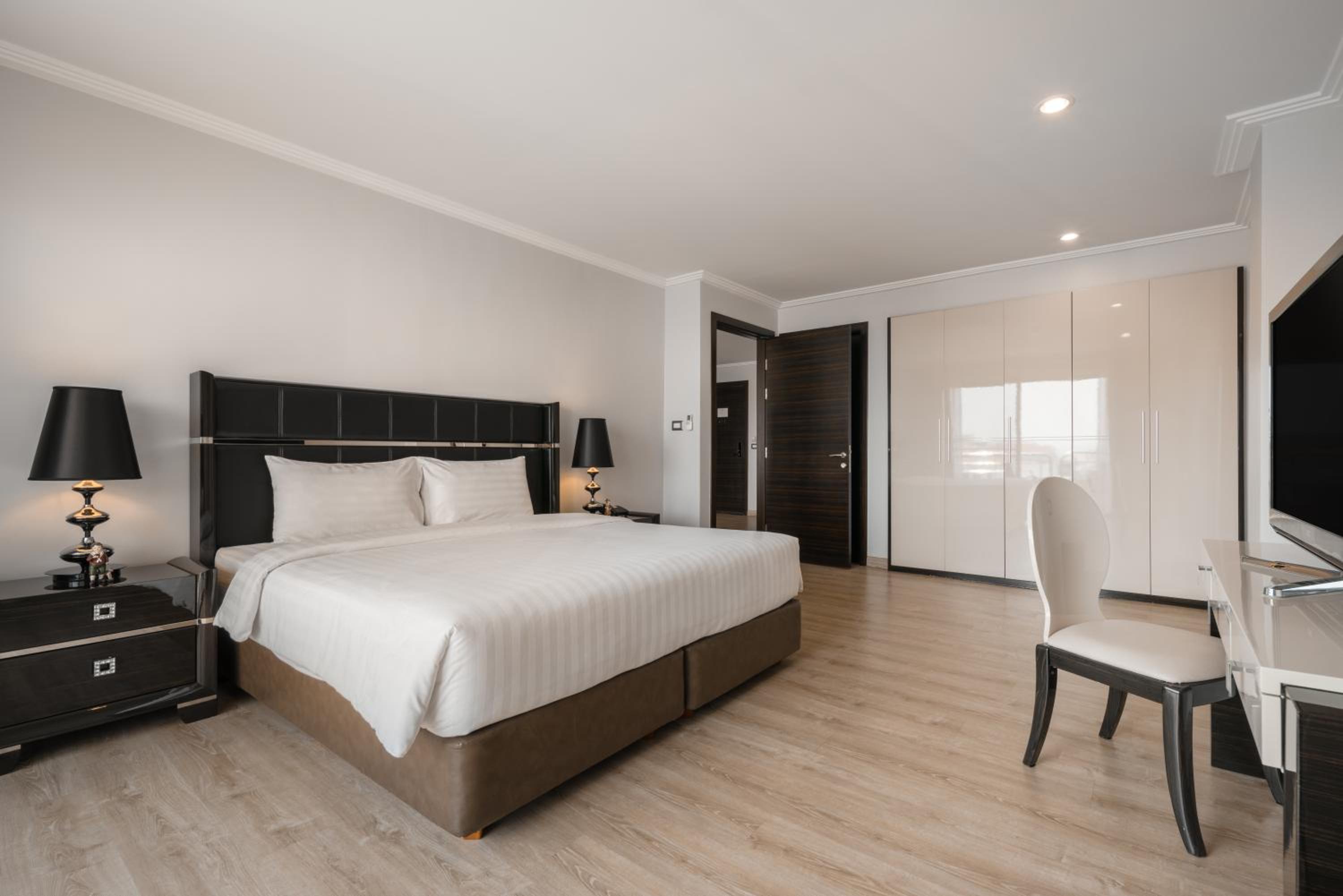 Grand Suite - Photo 1