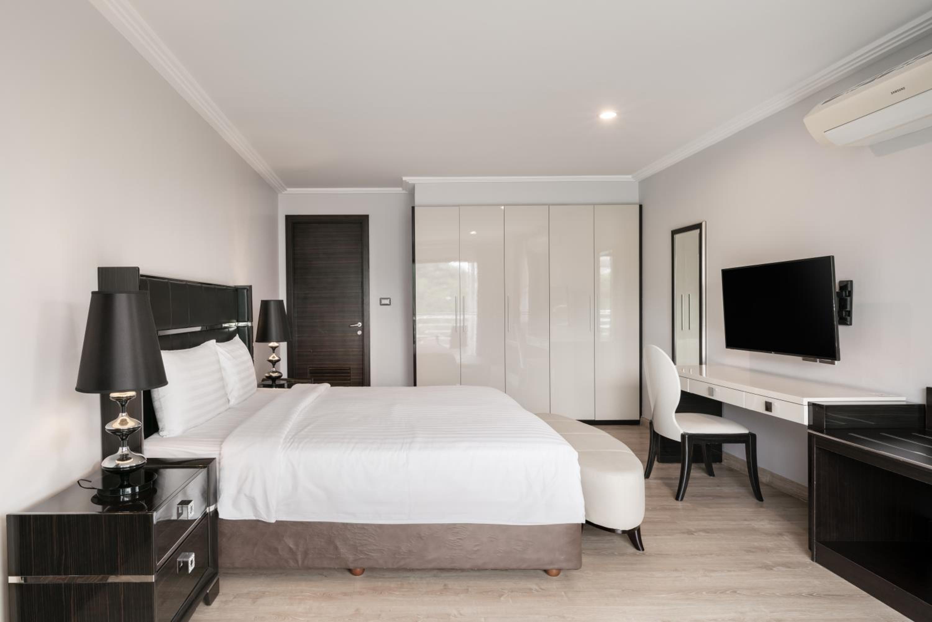 Two-Bedroom Suite - Photo 1