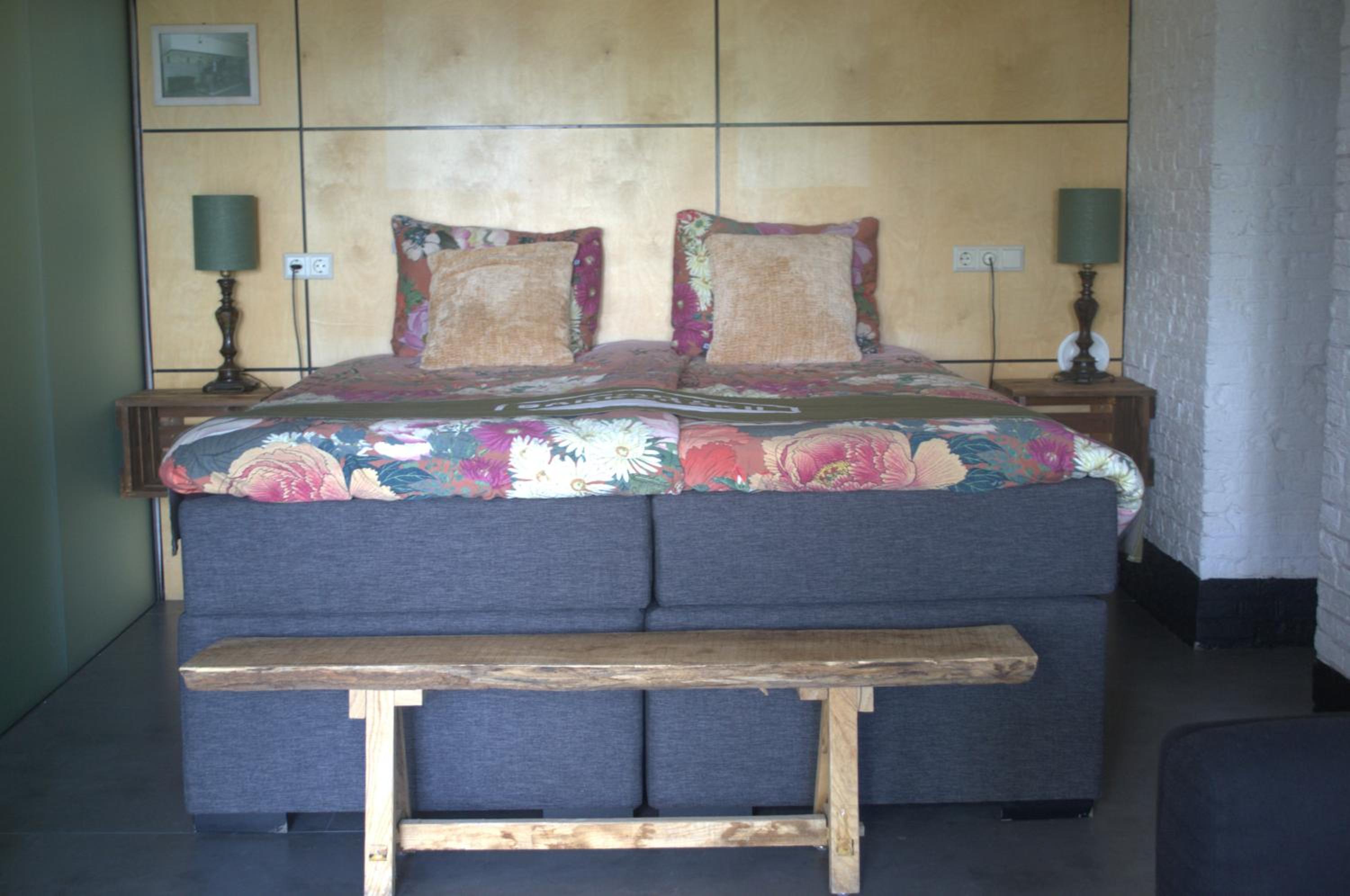 Double Room with Private Bathroom - Photo 4