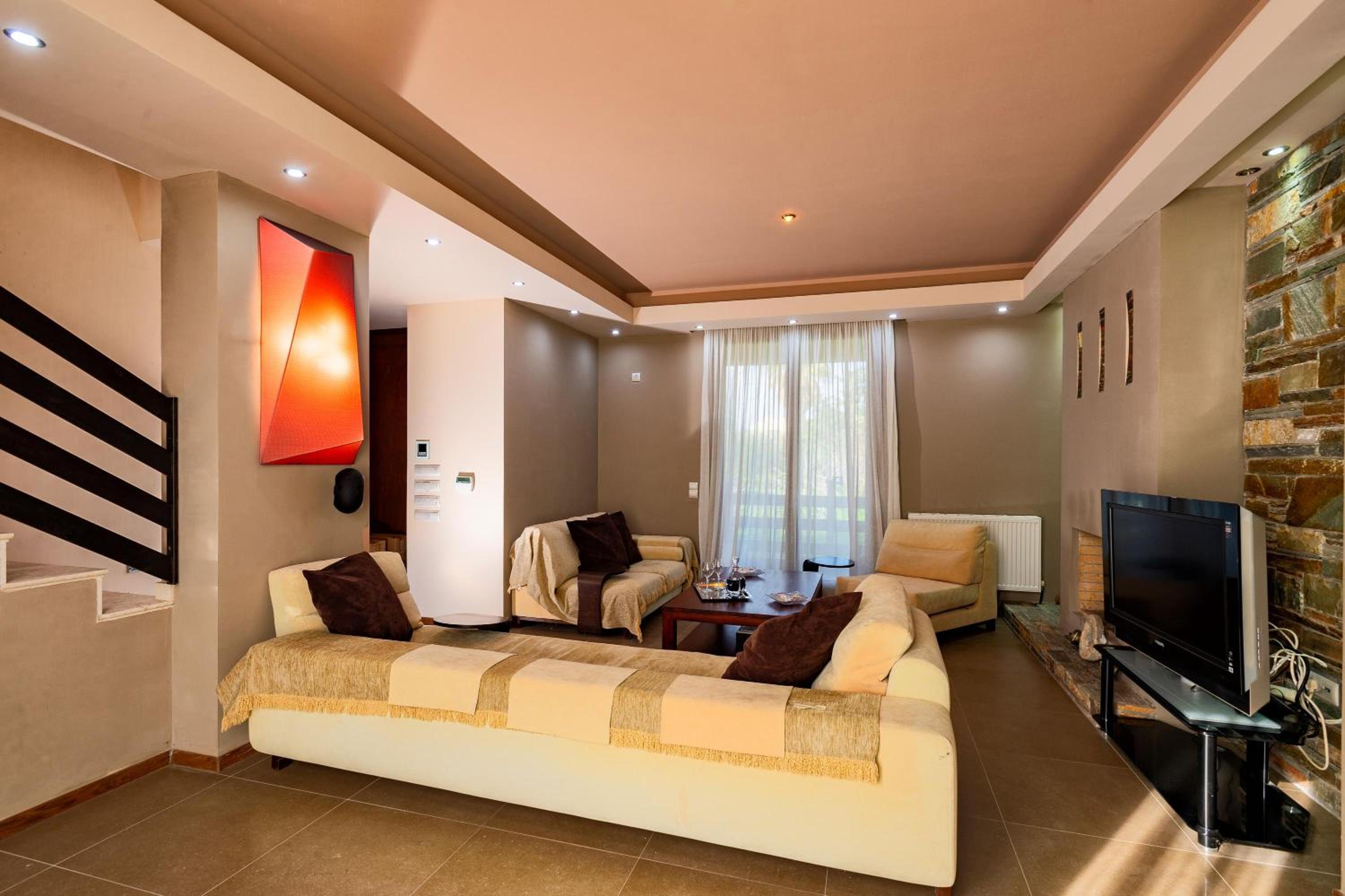 Villa photo 1