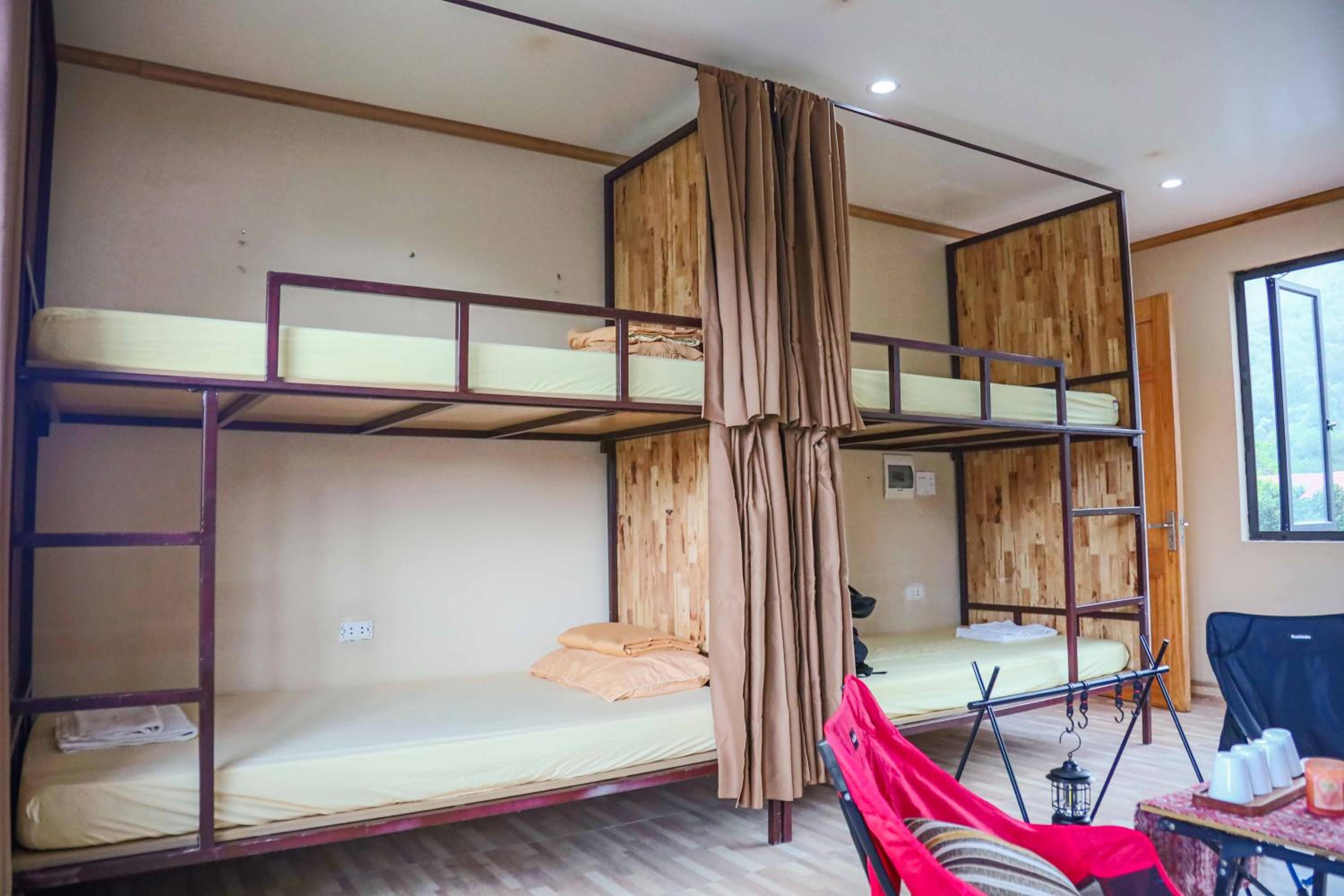 Bed in 8-Bed Dormitory Room photo 2