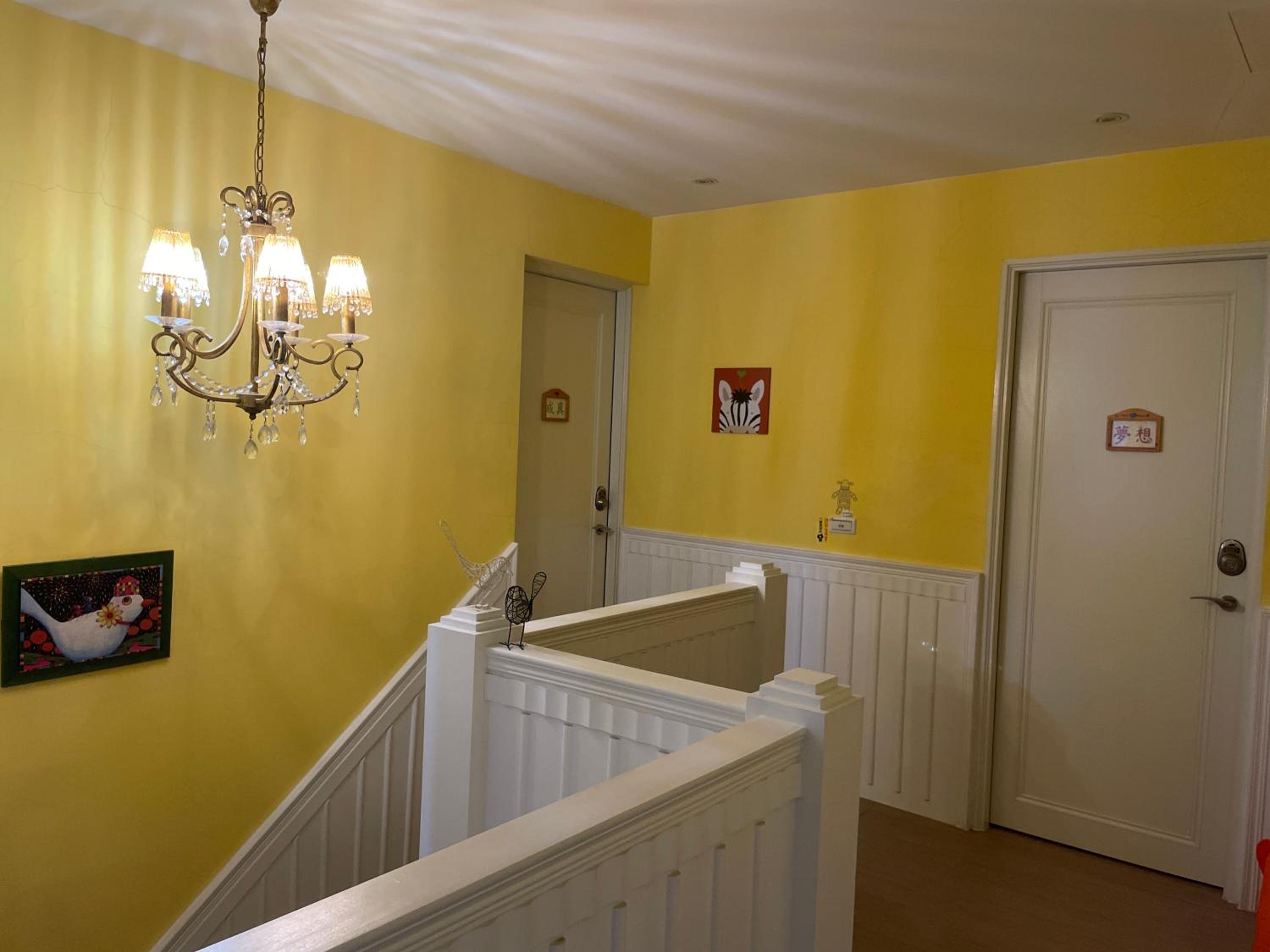 Apartment - Split Level photo 2