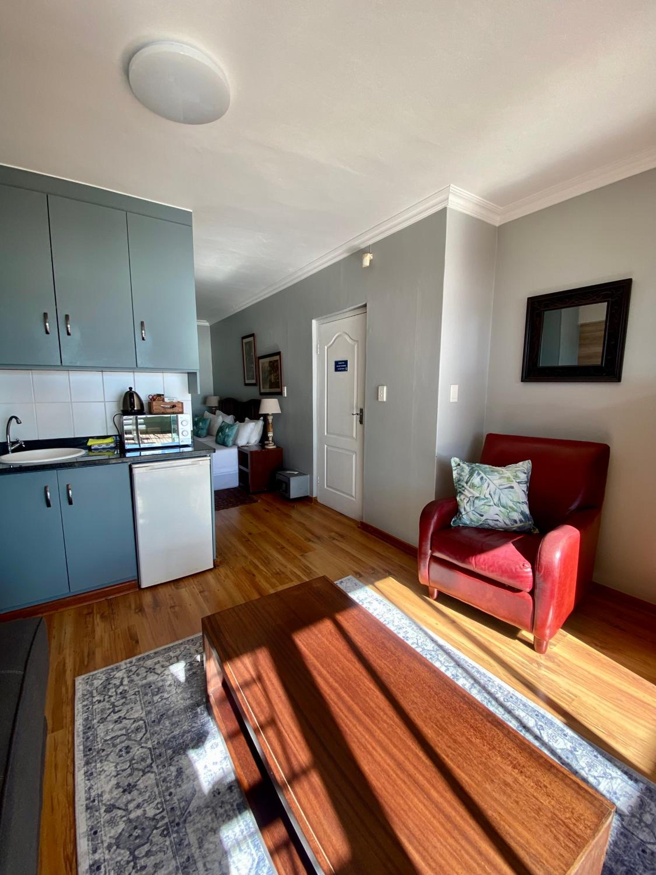 Family Room - Photo 10