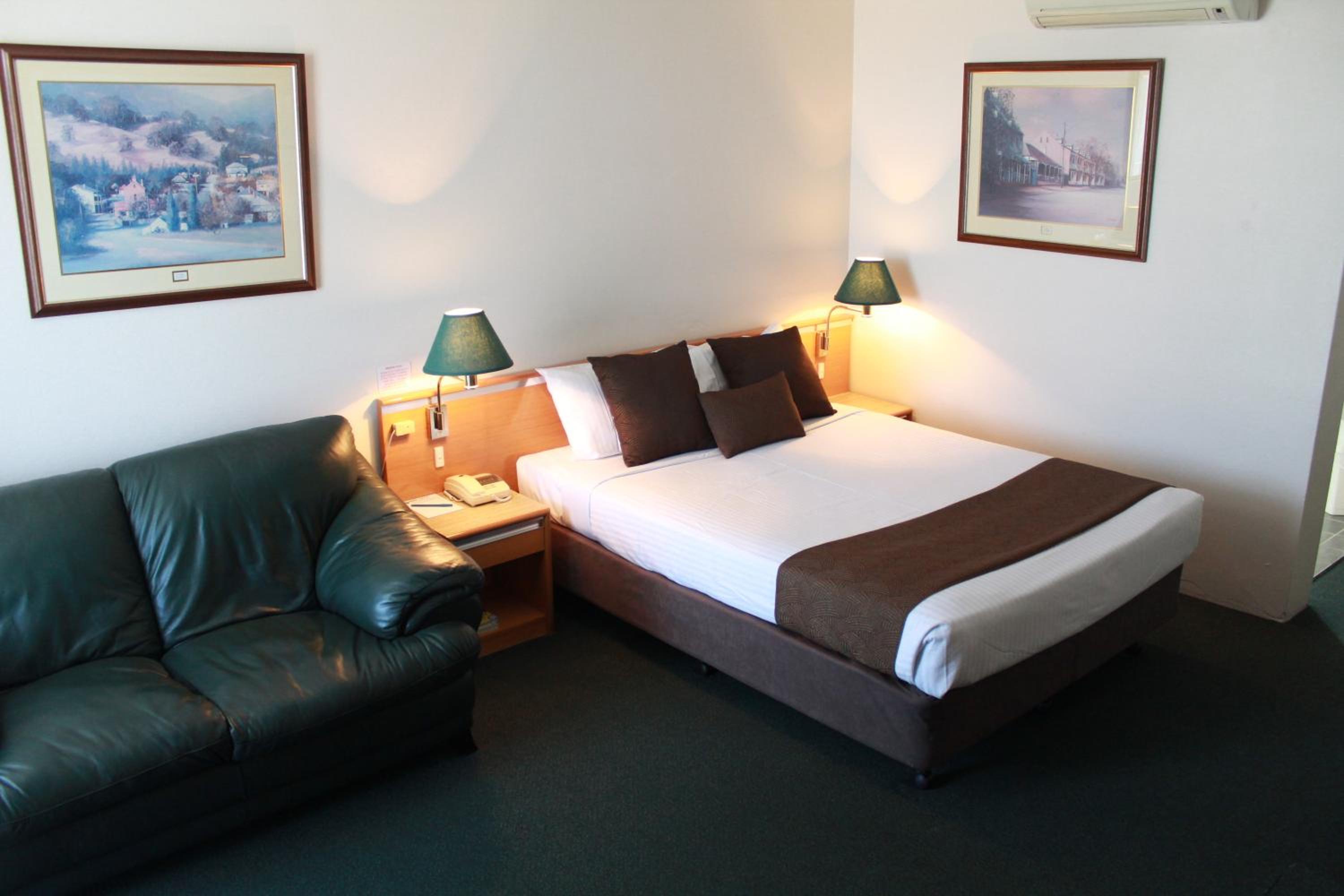 Executive Queen Room - Photo 9