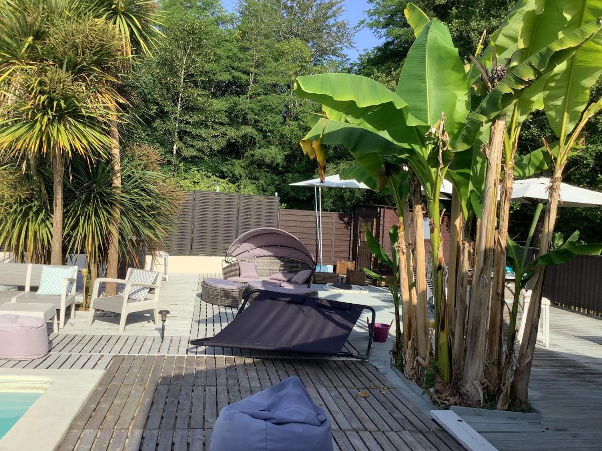 Double Room with Pool View photo 3