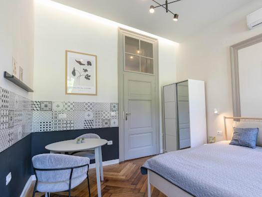 Studio Apartment photo 3