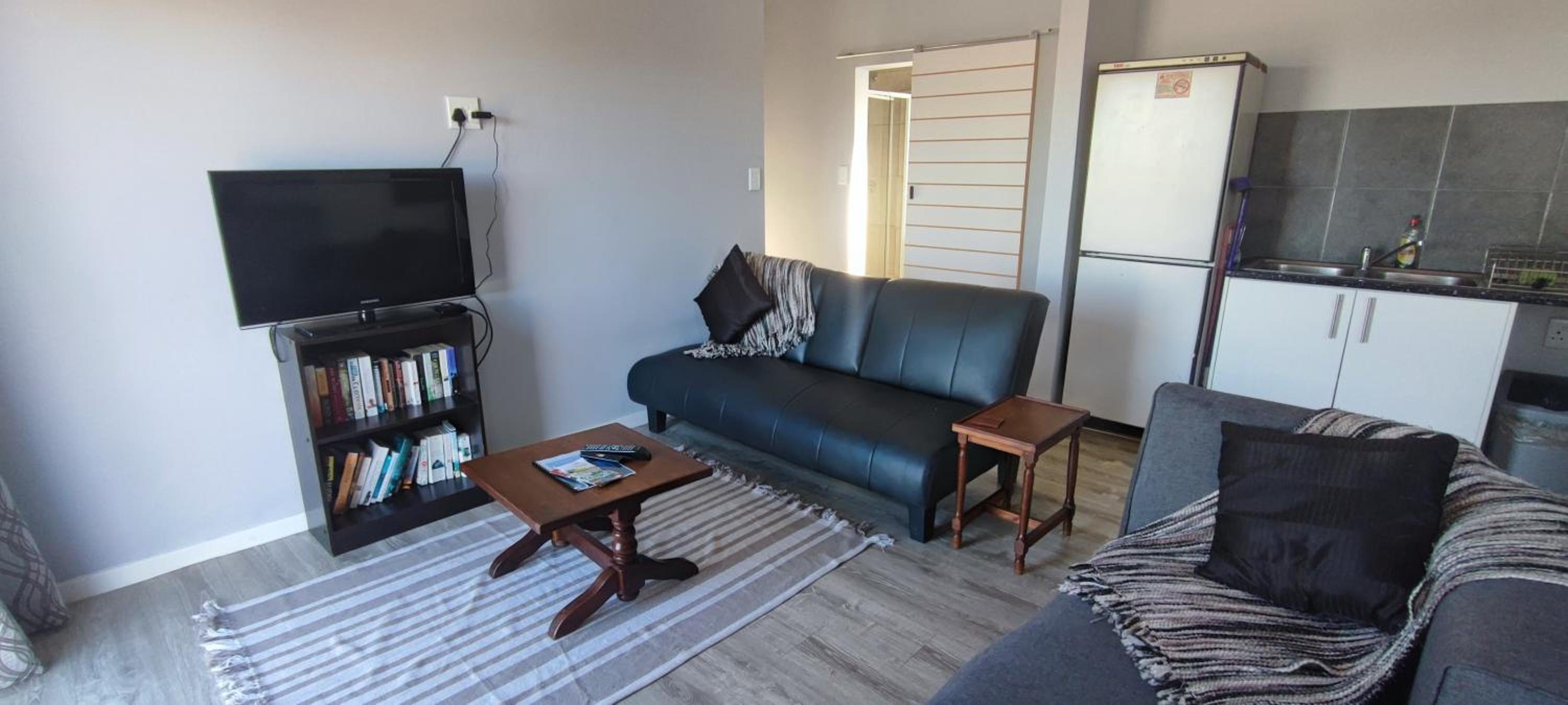 Two-Bedroom Apartment - Photo 18