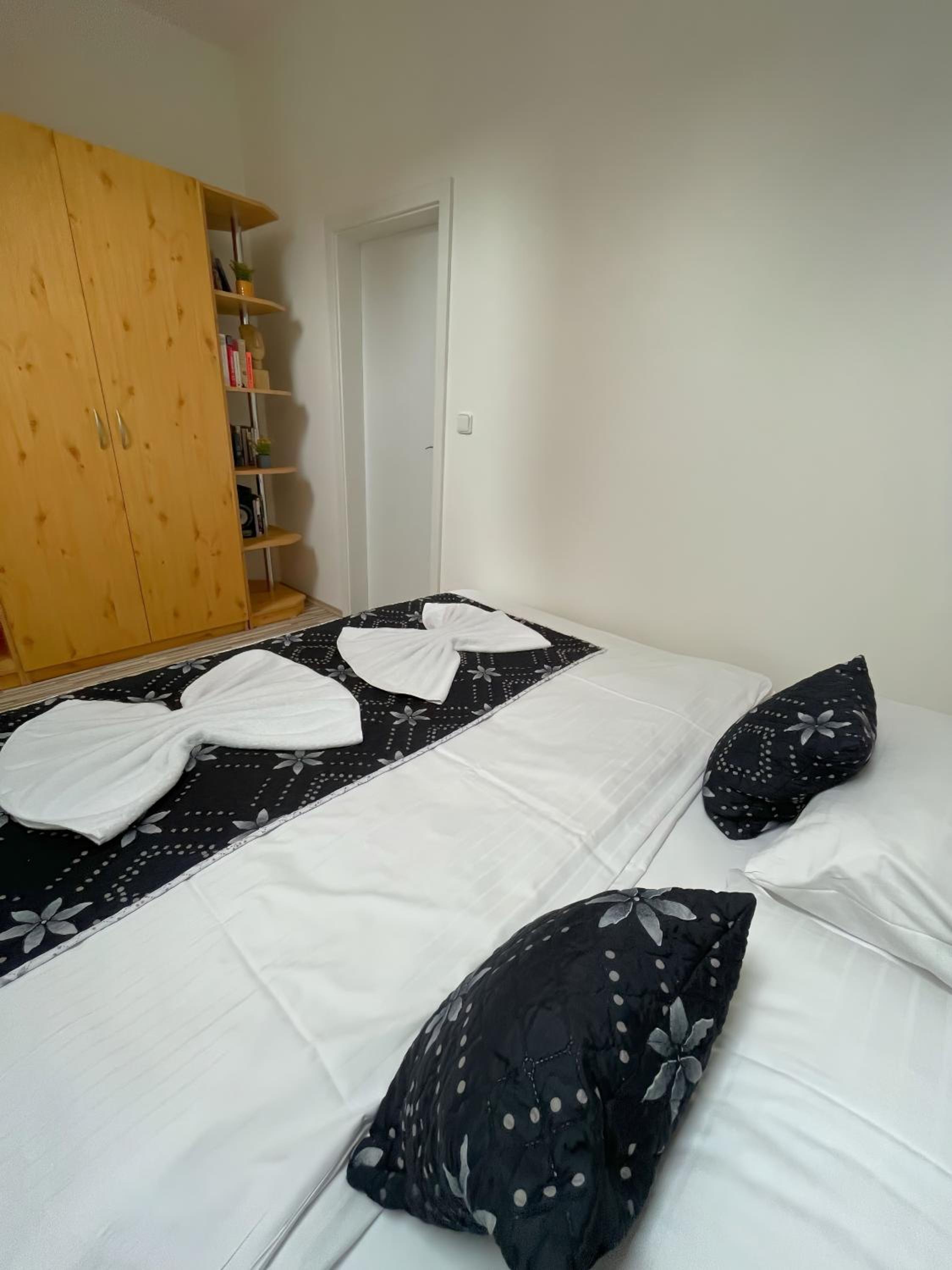 Apartment - Annex - Photo 7