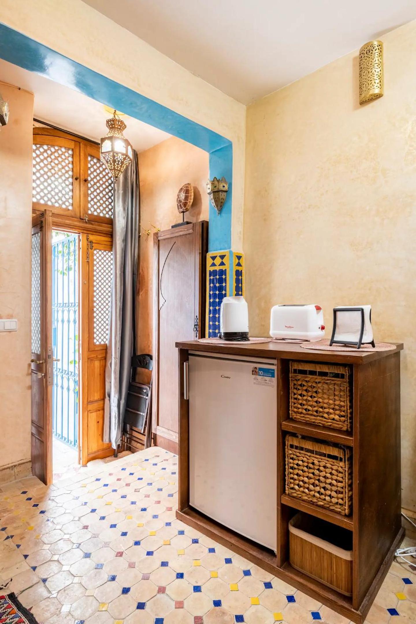One-Bedroom Apartment - Photo 6