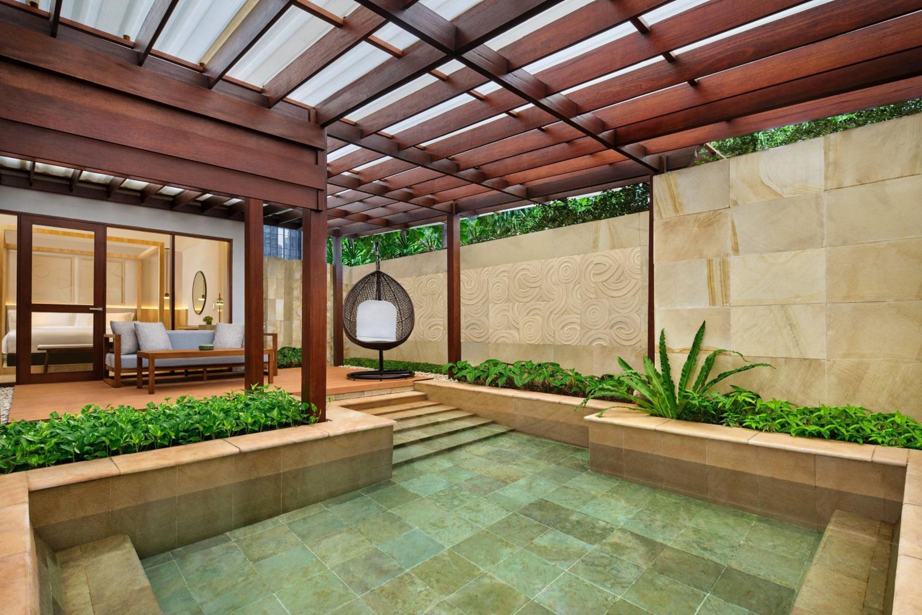 Grand Spa Villa (Club Lounge Access), 1 King Bed, City View - Photo 4